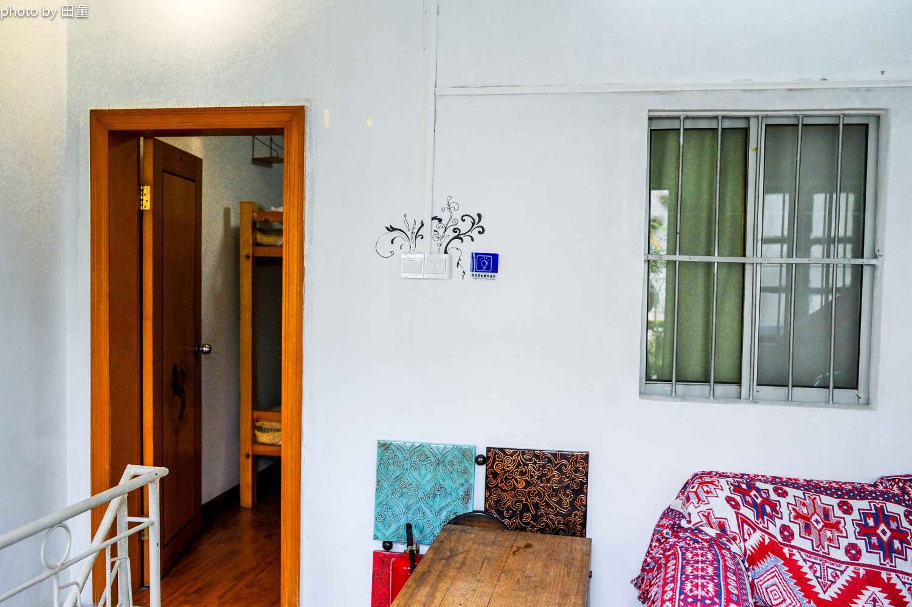 Bed in 6-Bed Female Dormitory Room photo 3