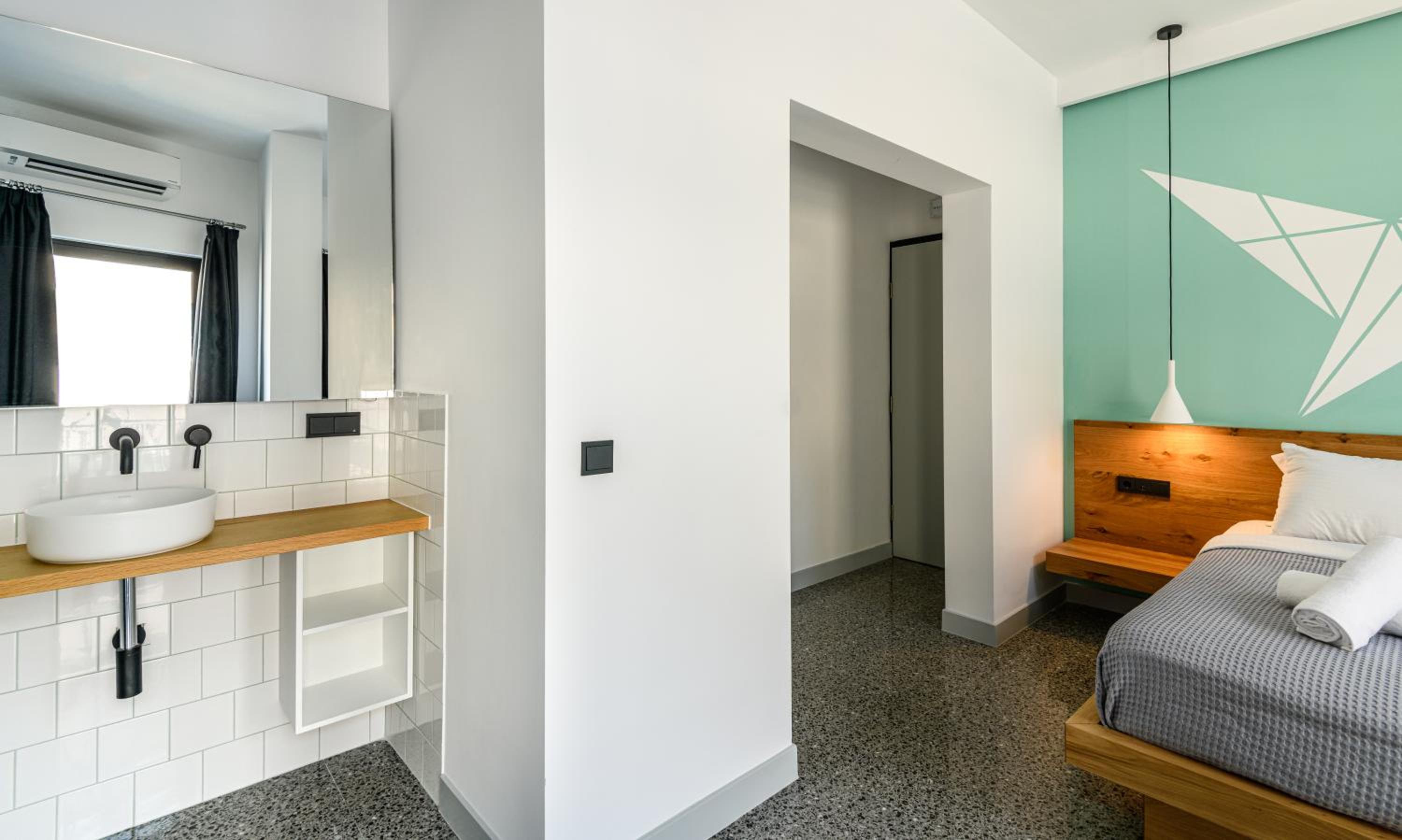 Luxury Double Room with Balcony photo 2