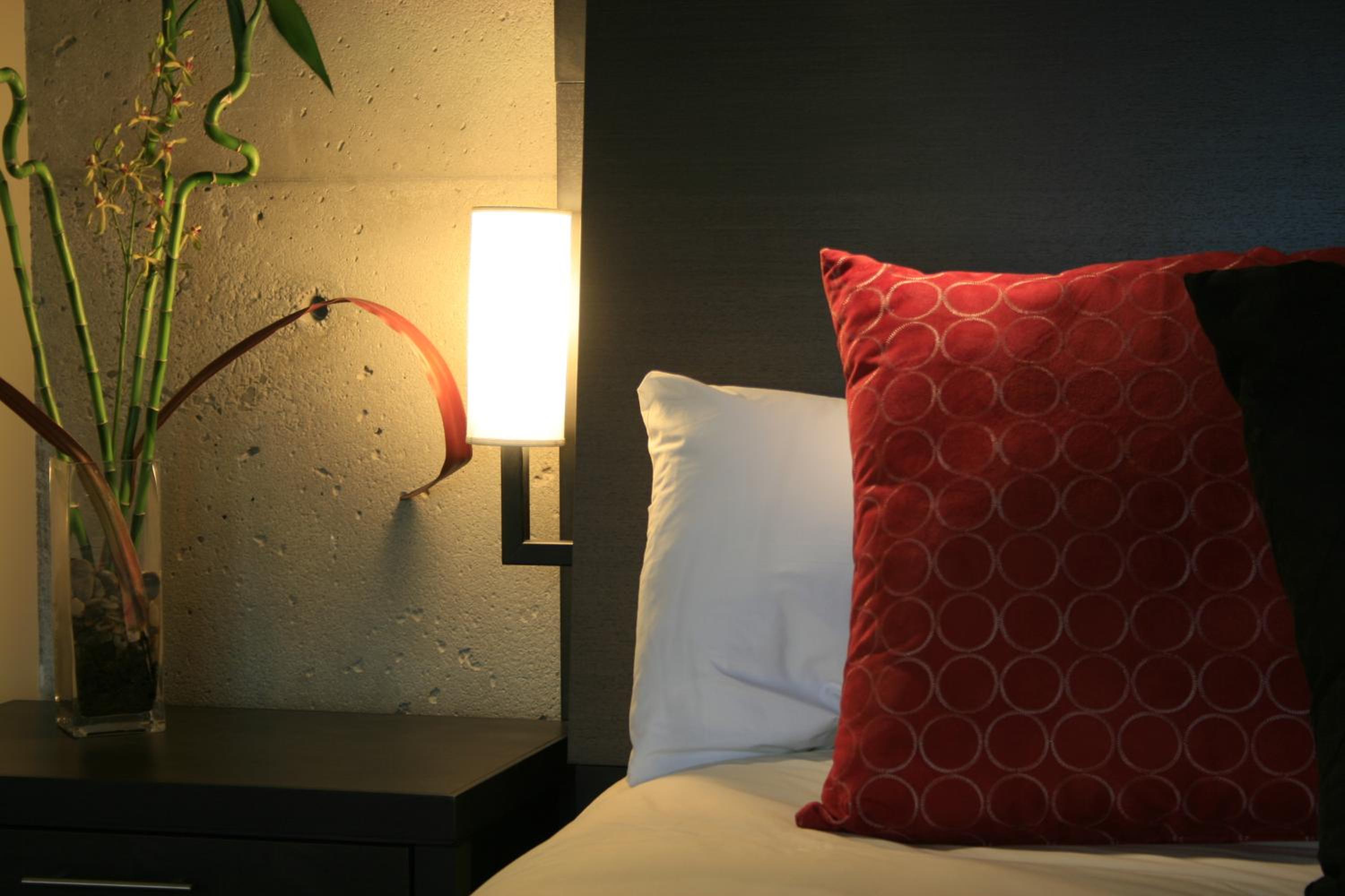 Grand Comfort Two Queen Beds Room - Photo 8