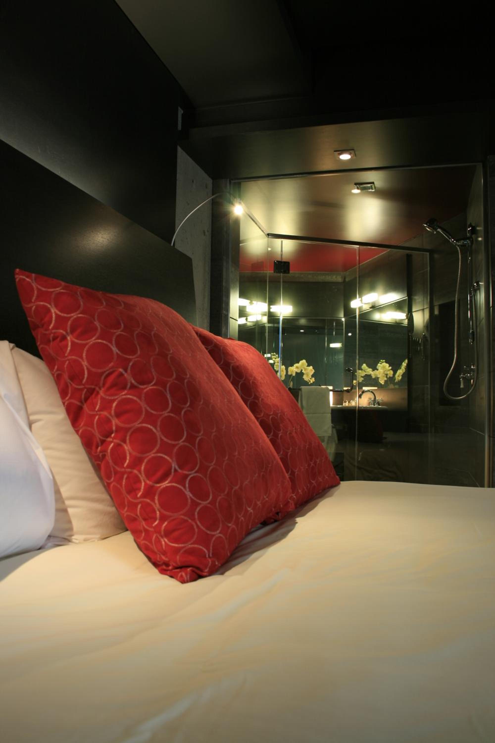 Presidential Suite thumbnail 5