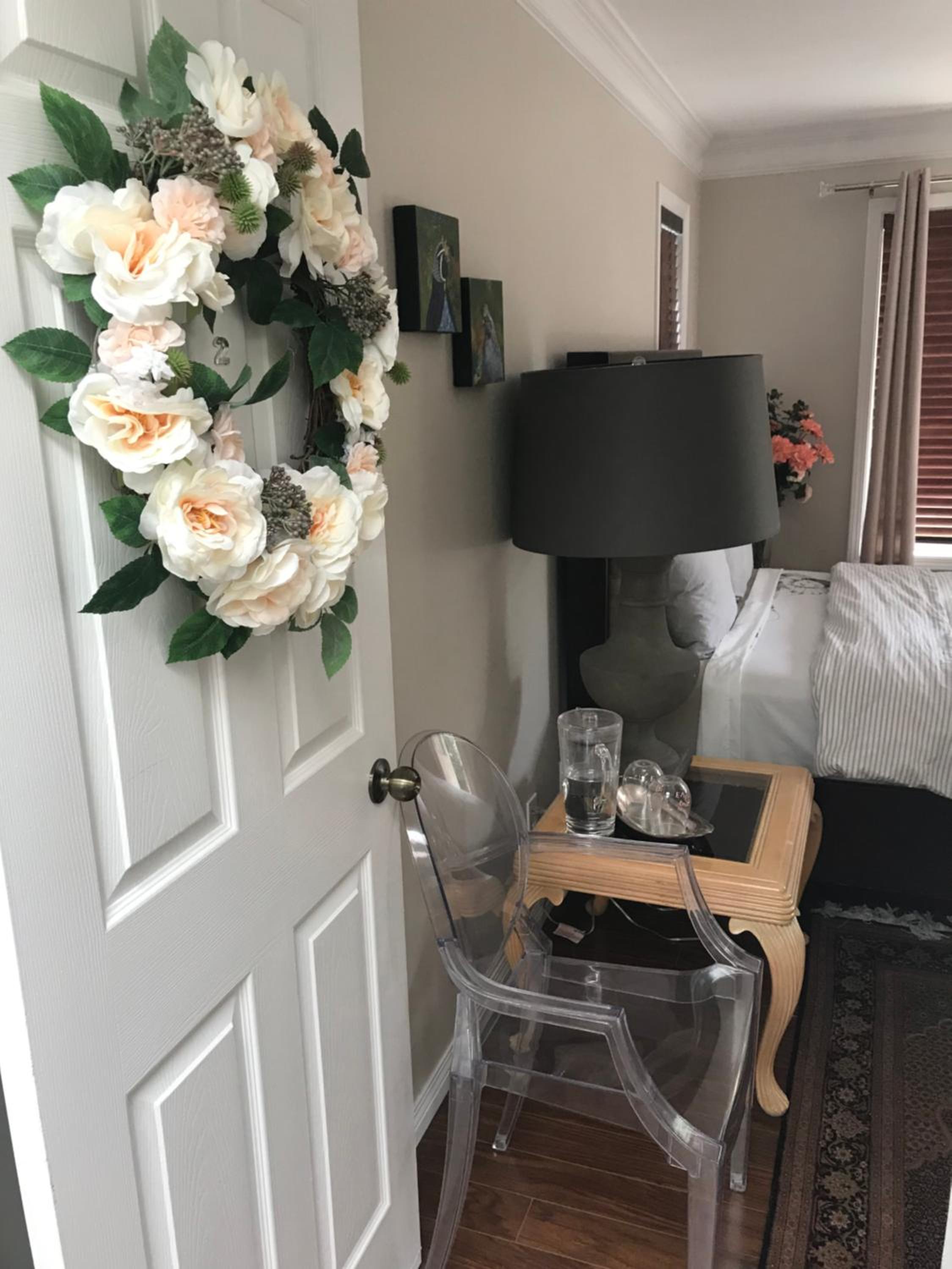 Queen Room with Balcony - Photo 7