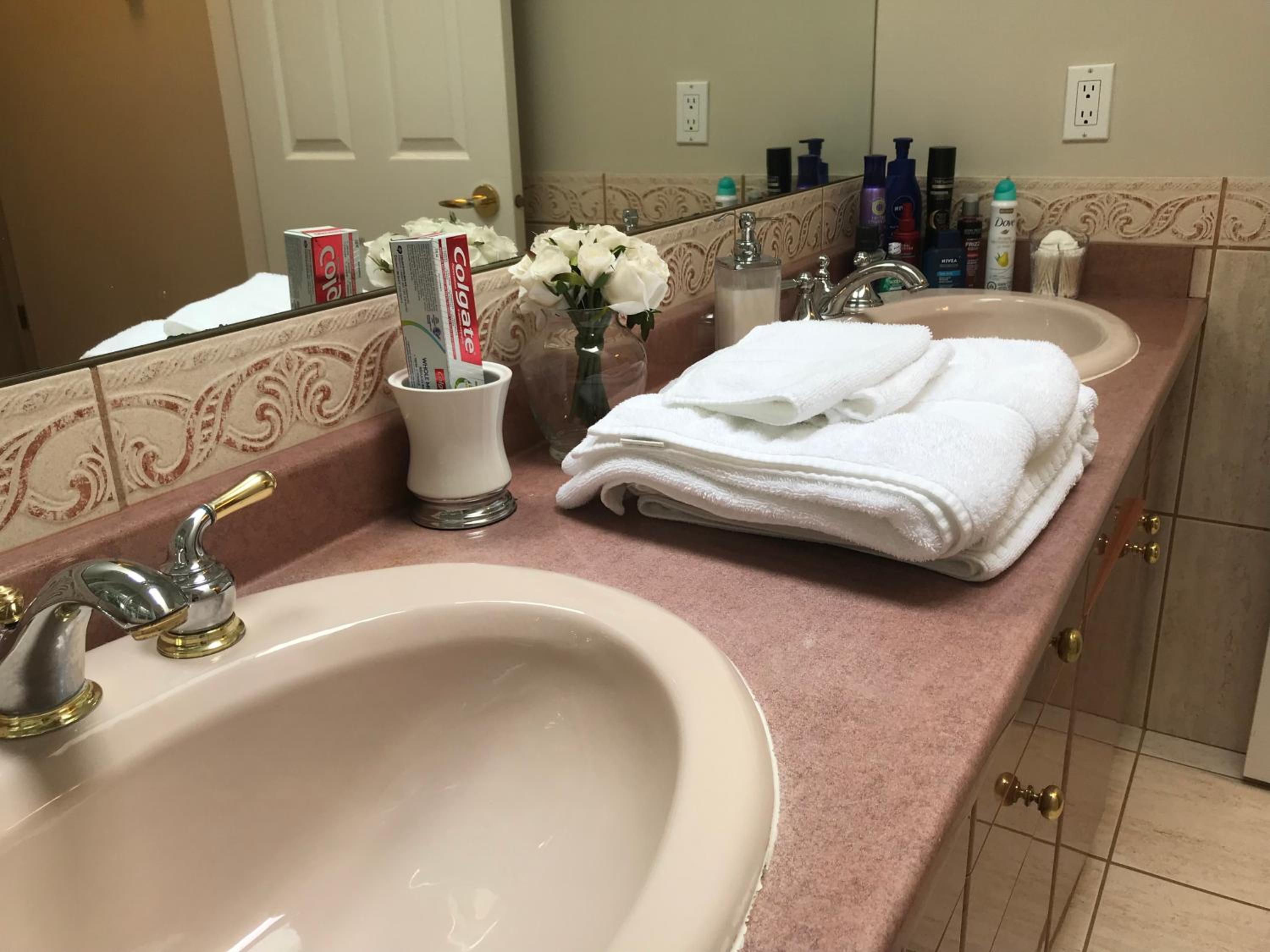 Deluxe King Room - Photo 5