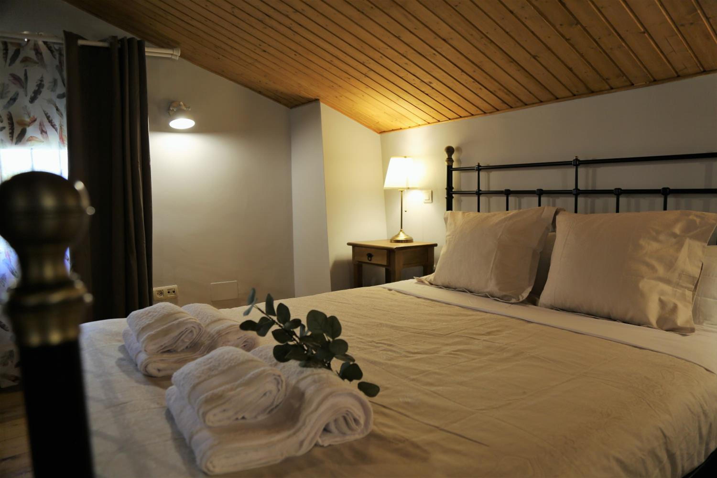 Apartment - Split Level photo 2