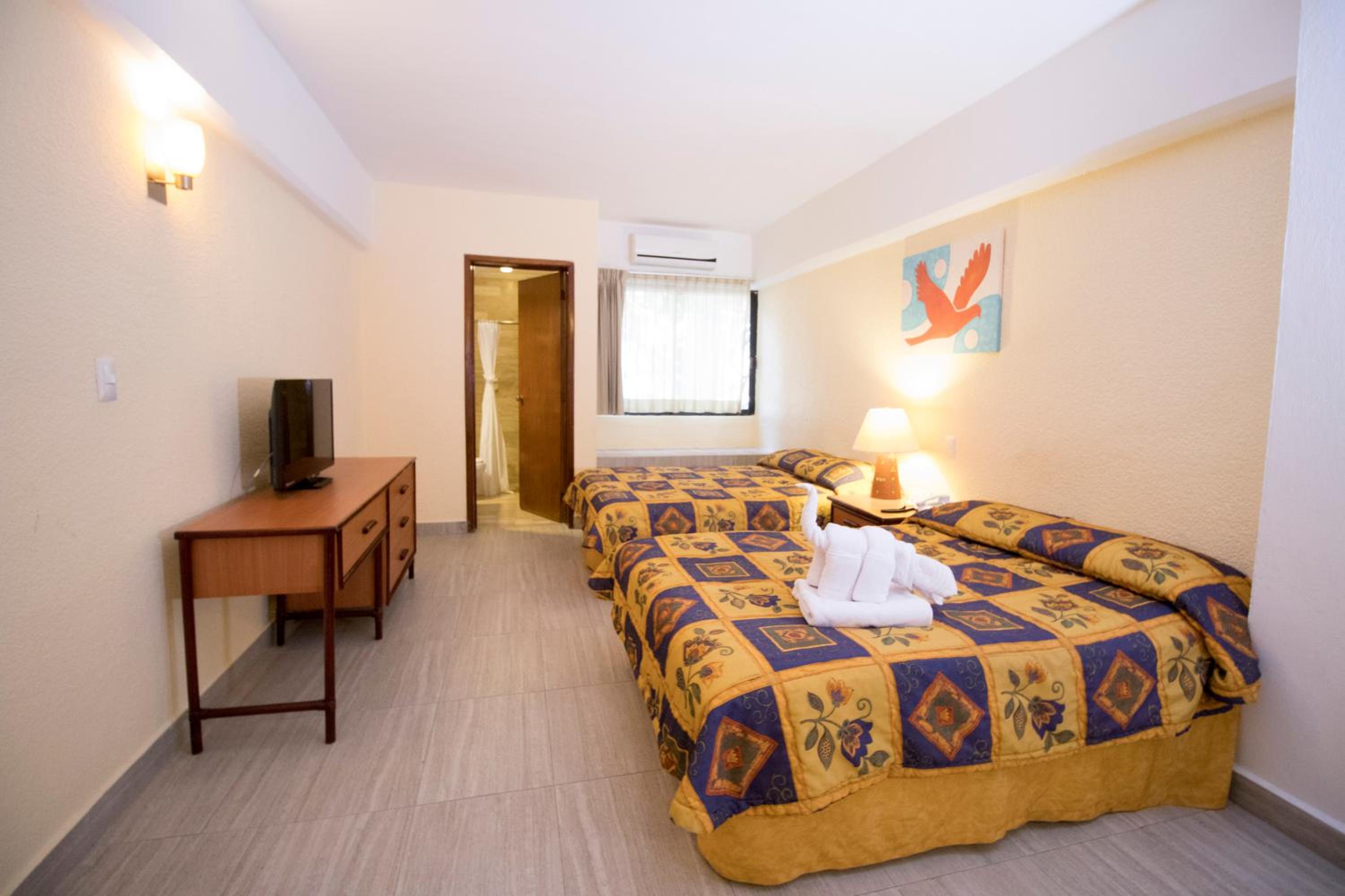Standard Double Room - Photo 4