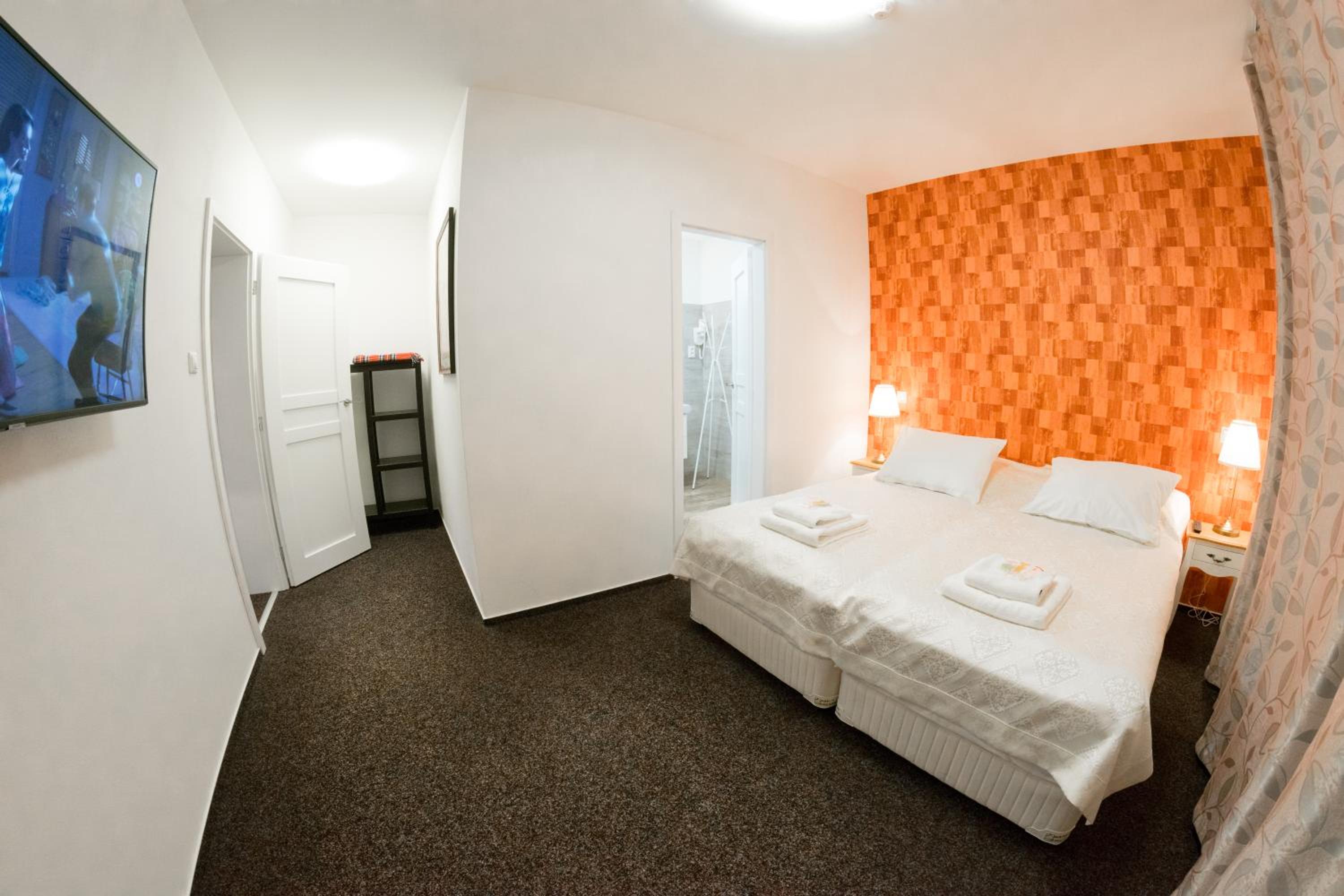 Apartment - Photo 29