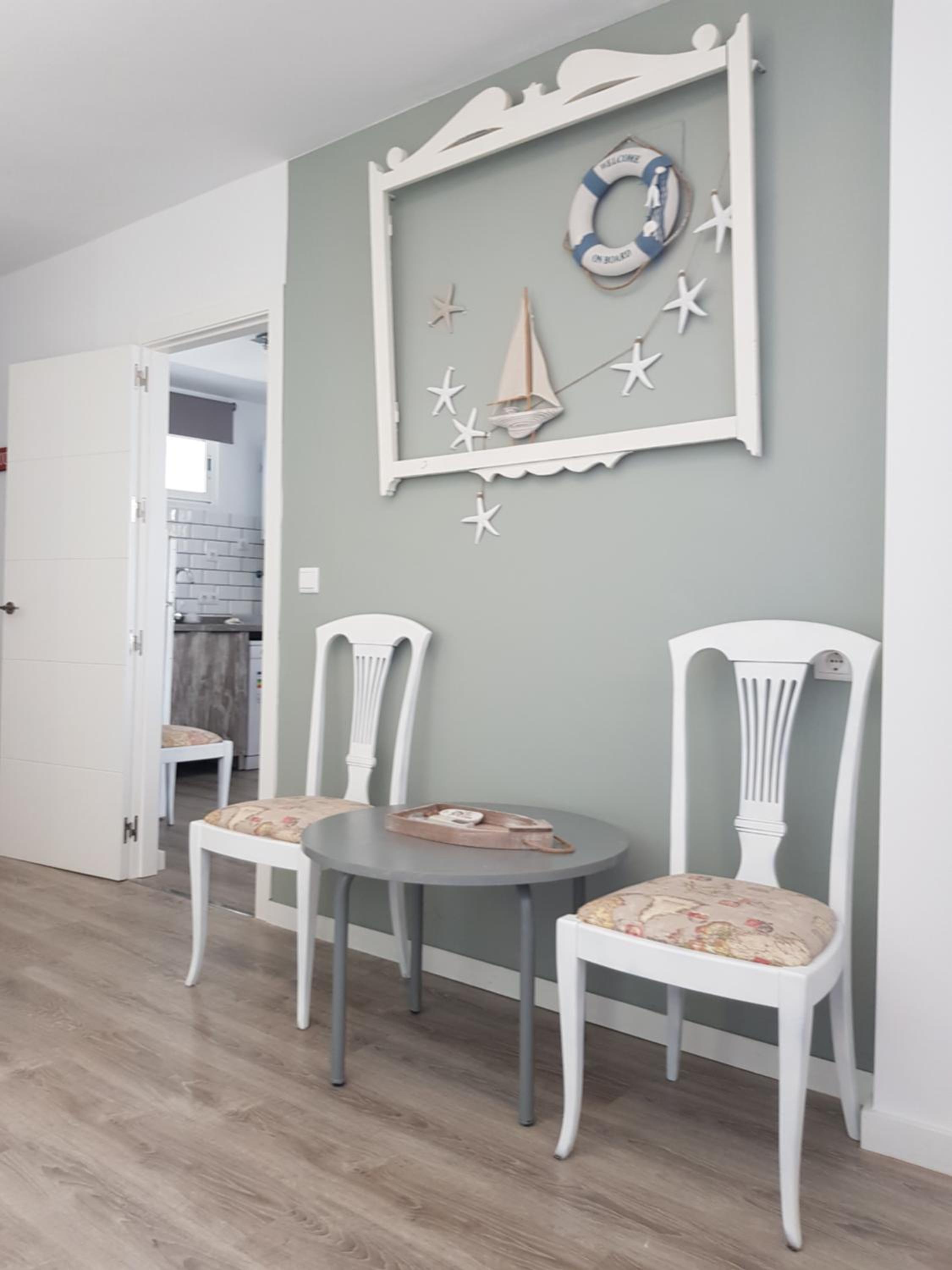 Apartment with Terrace - Photo 25