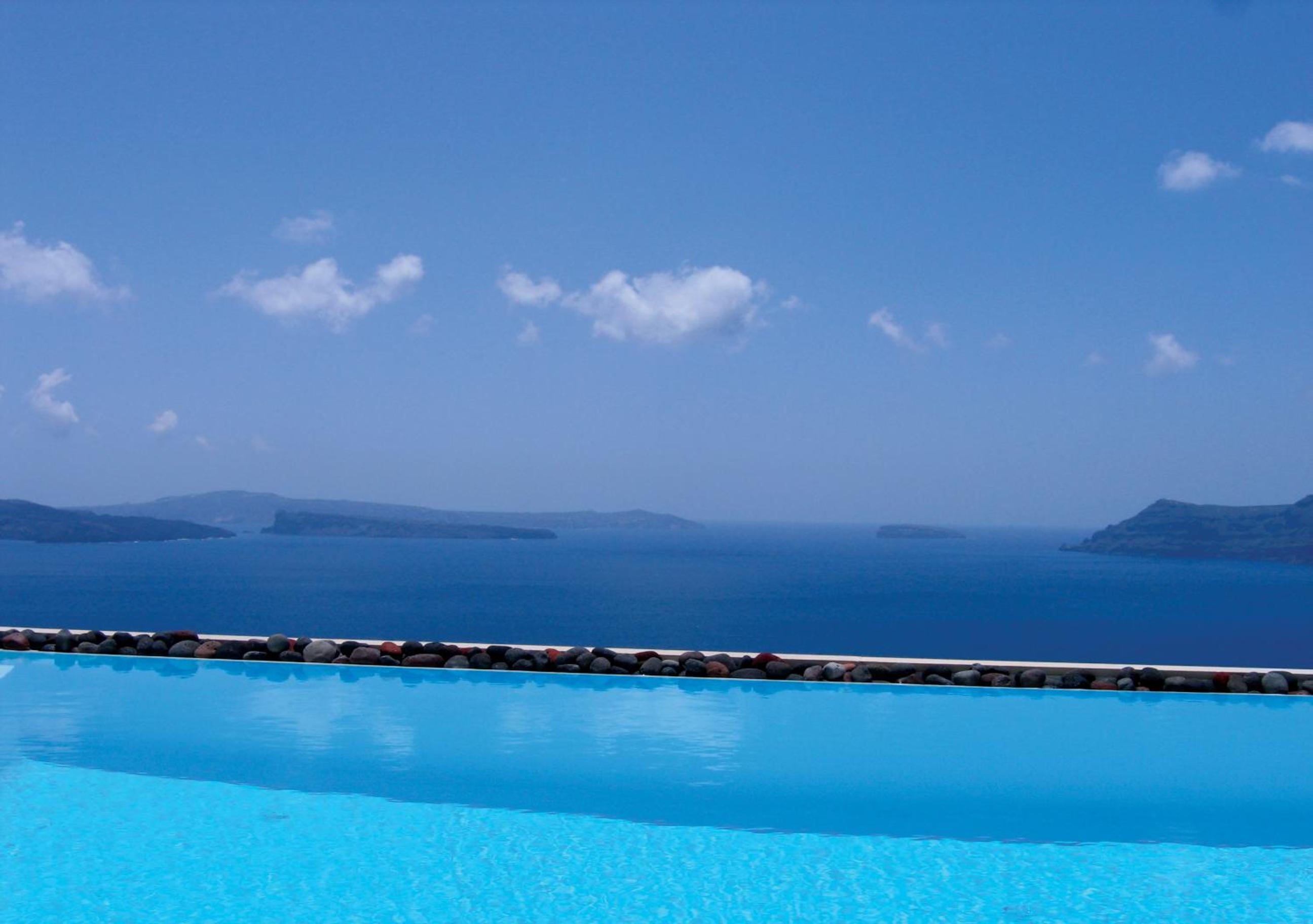 Villa with Private Pool - Photo 11