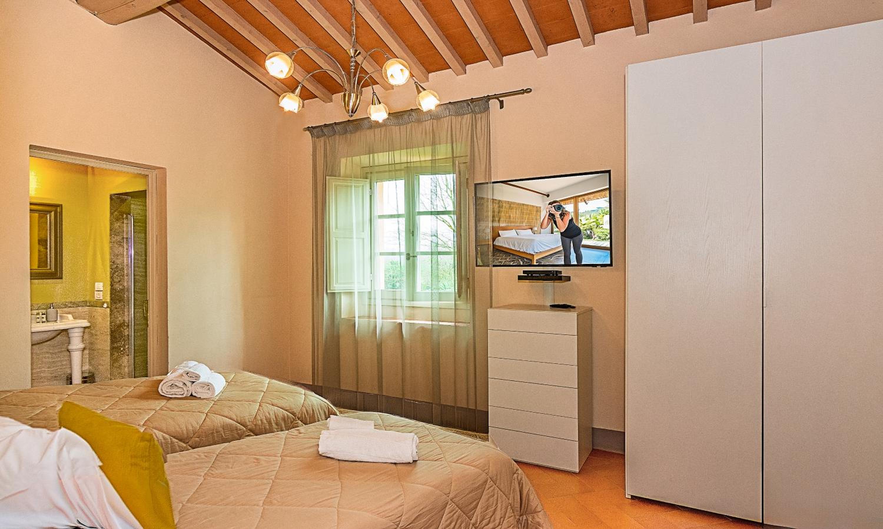 Deluxe Double or Twin Room