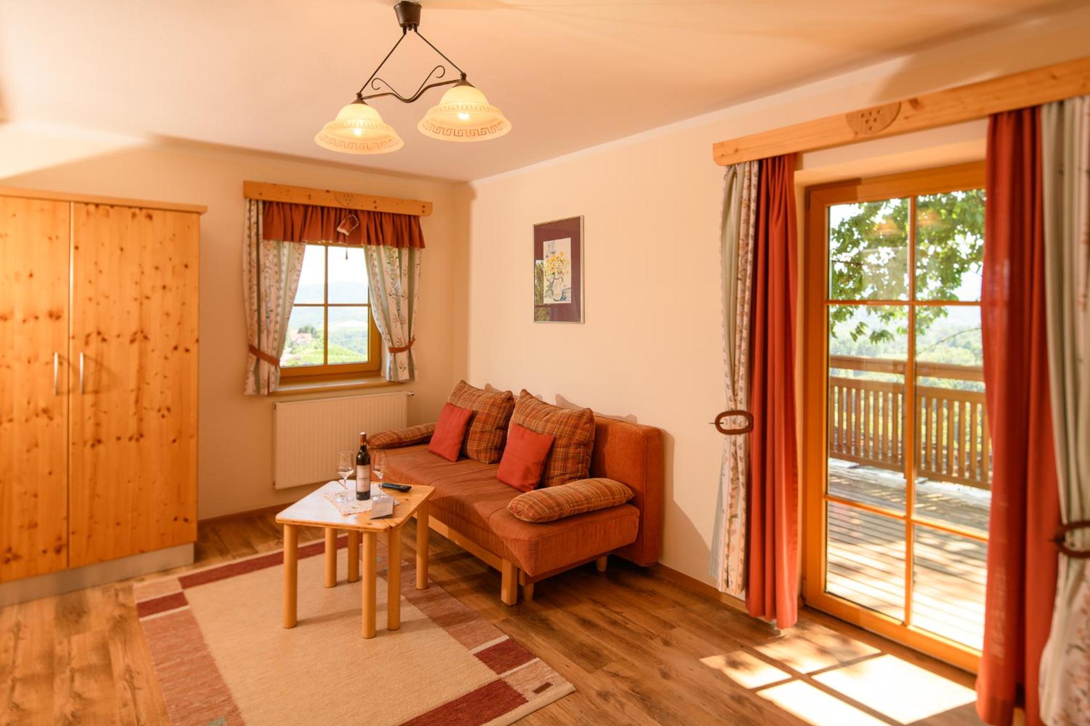 Family Room with Balcony photo 3