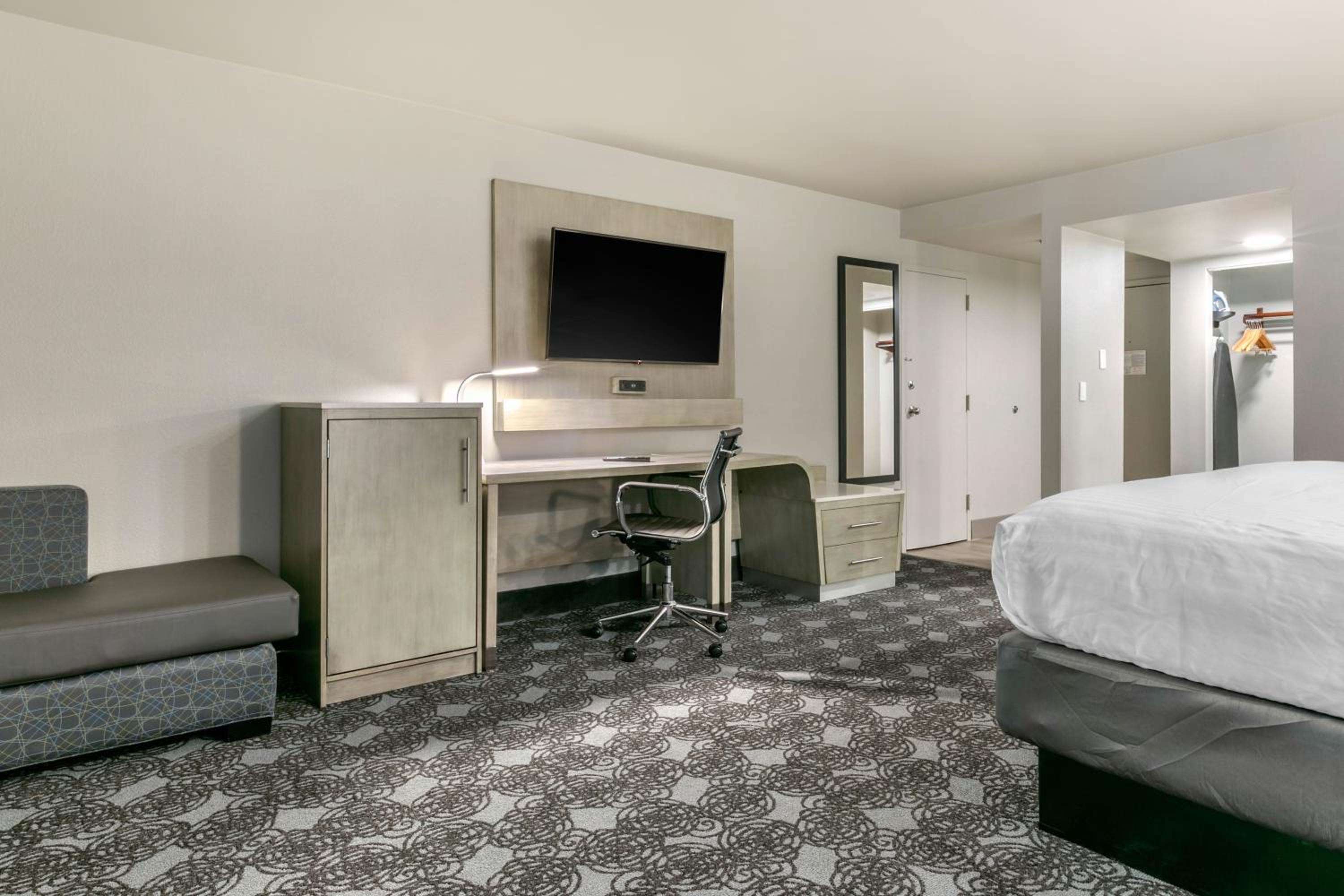 Superior King Room - Photo 4