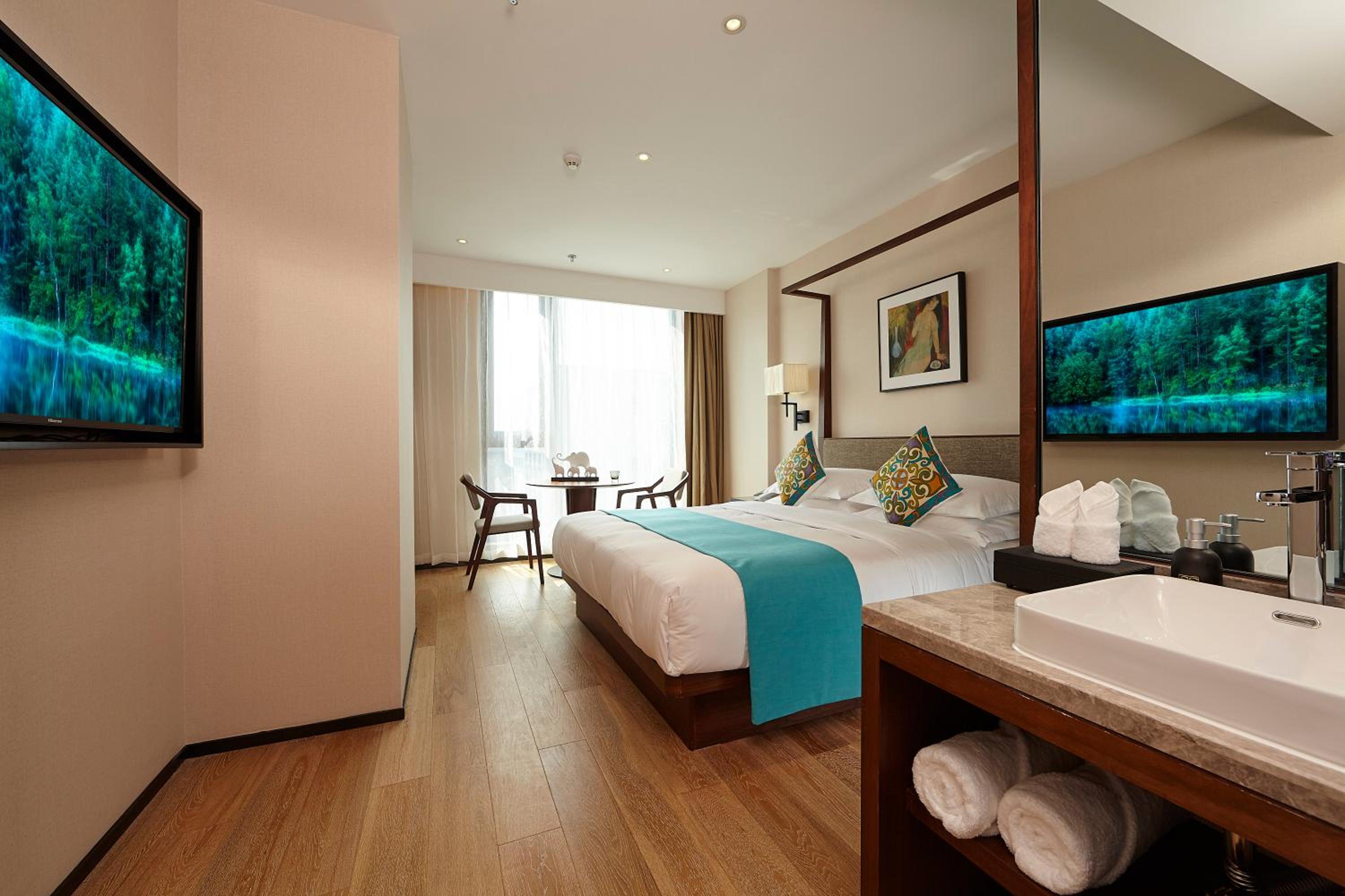Standard King Room
