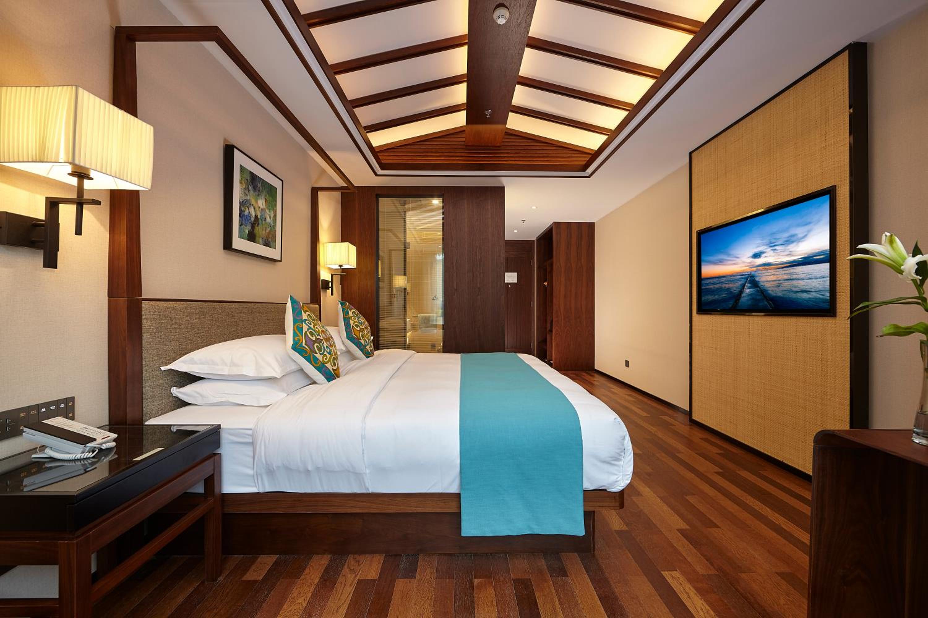 Large Double Room