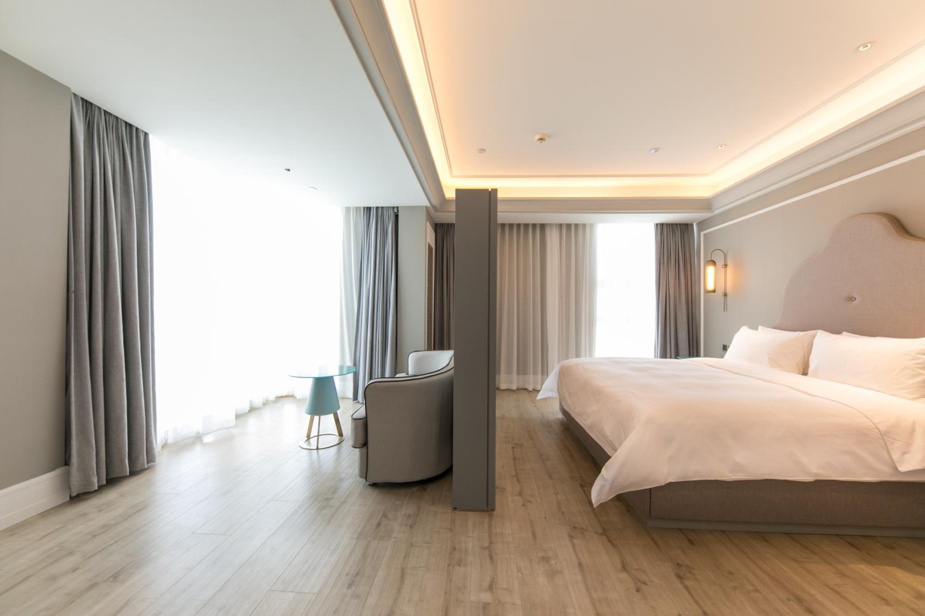 Executive King Room