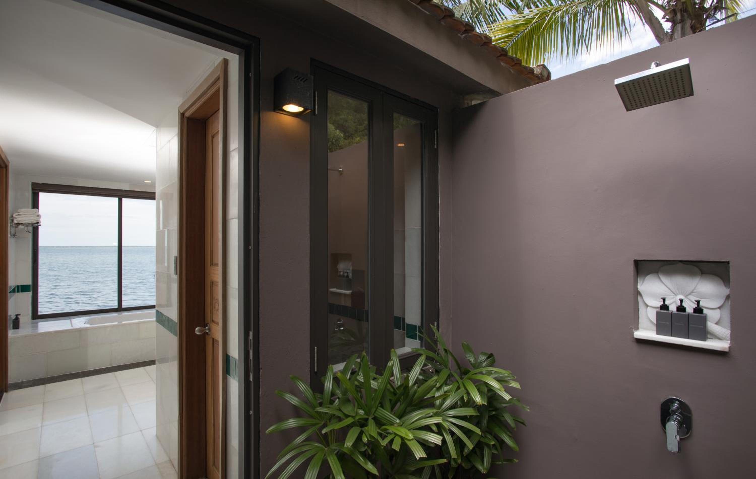2 Bedrooms Lagoon View Villa with Free Airport Shuttle Bus - Photo 5