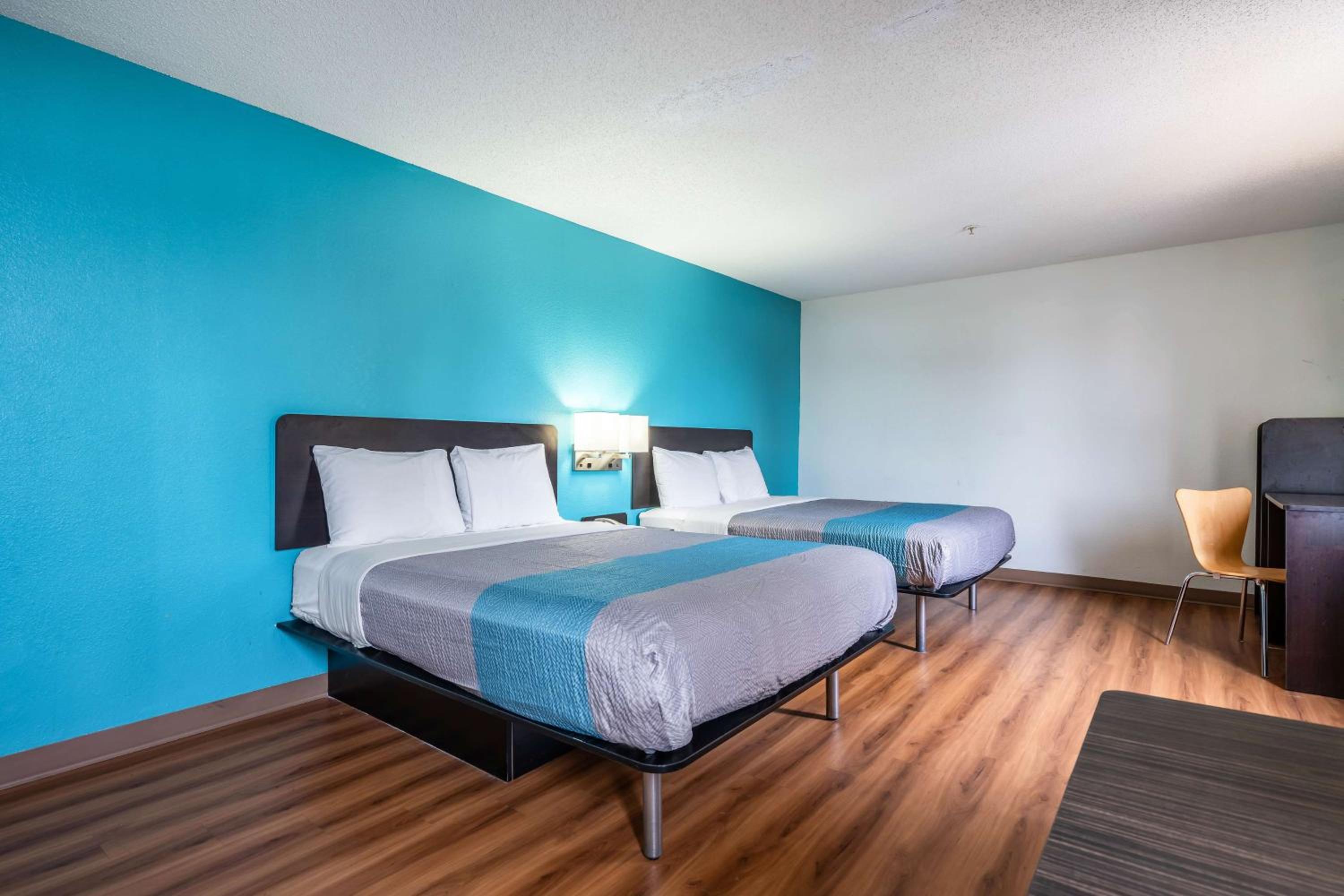 Quadruple Room - Disability Access - Non-Smoking photo 1