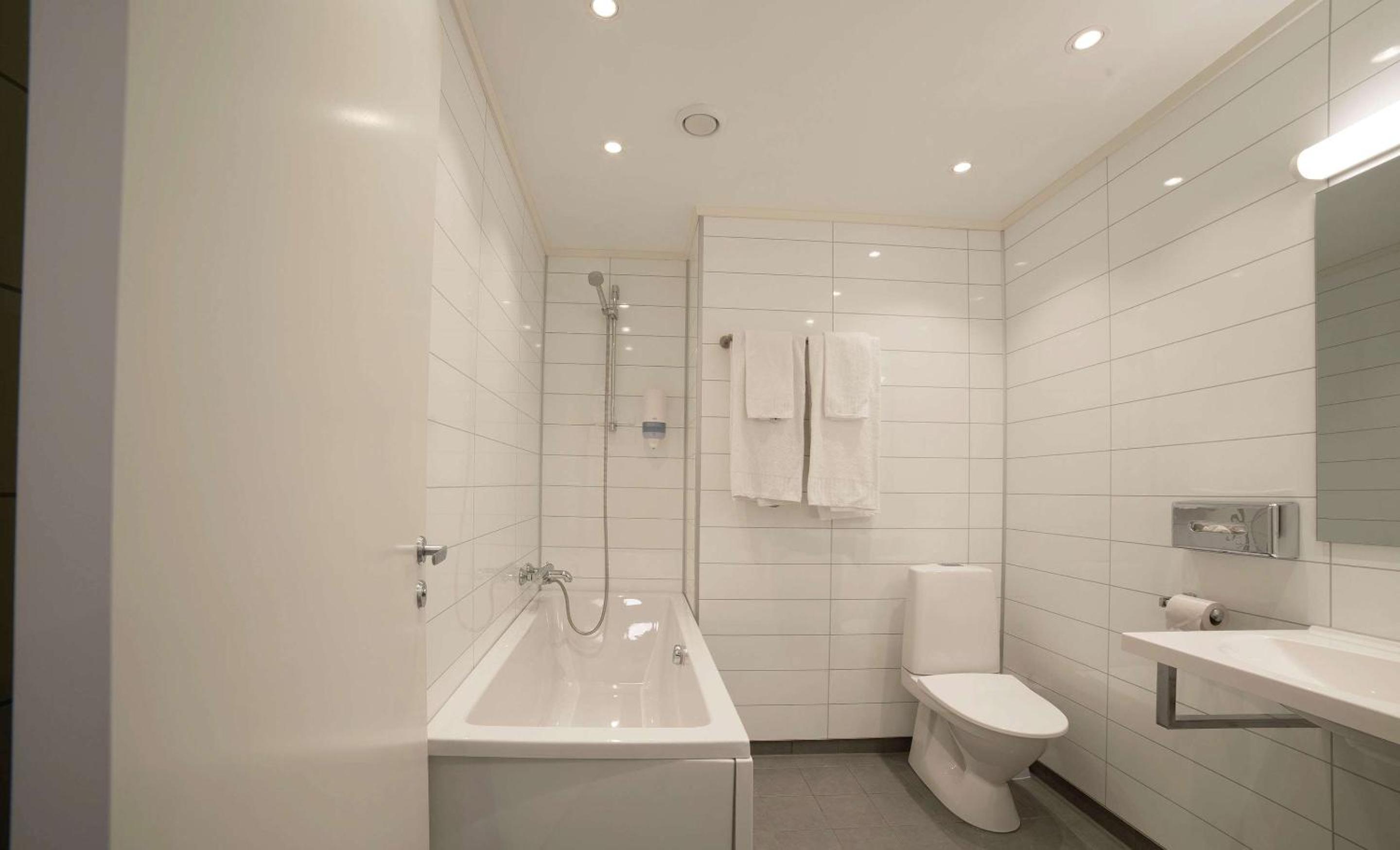 Twin Room - Non-Smoking - Photo 20