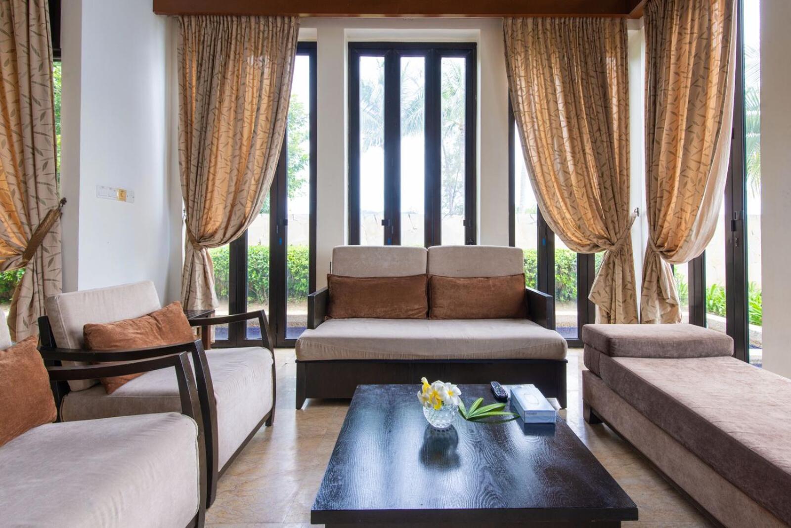 Two-Bedroom Villa Beach Front - Photo 5