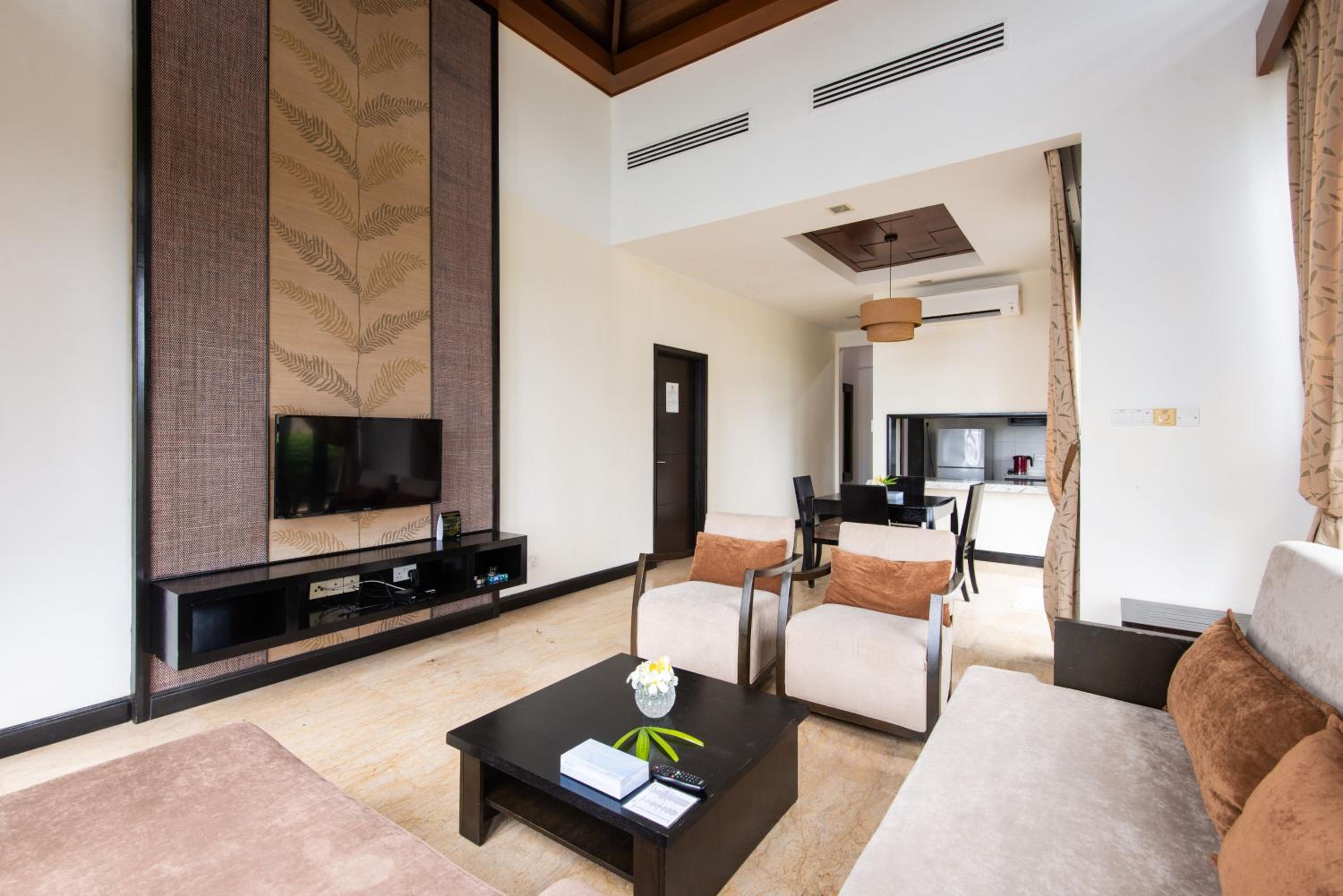 Two-Bedroom Villa Beach Front - Photo 6