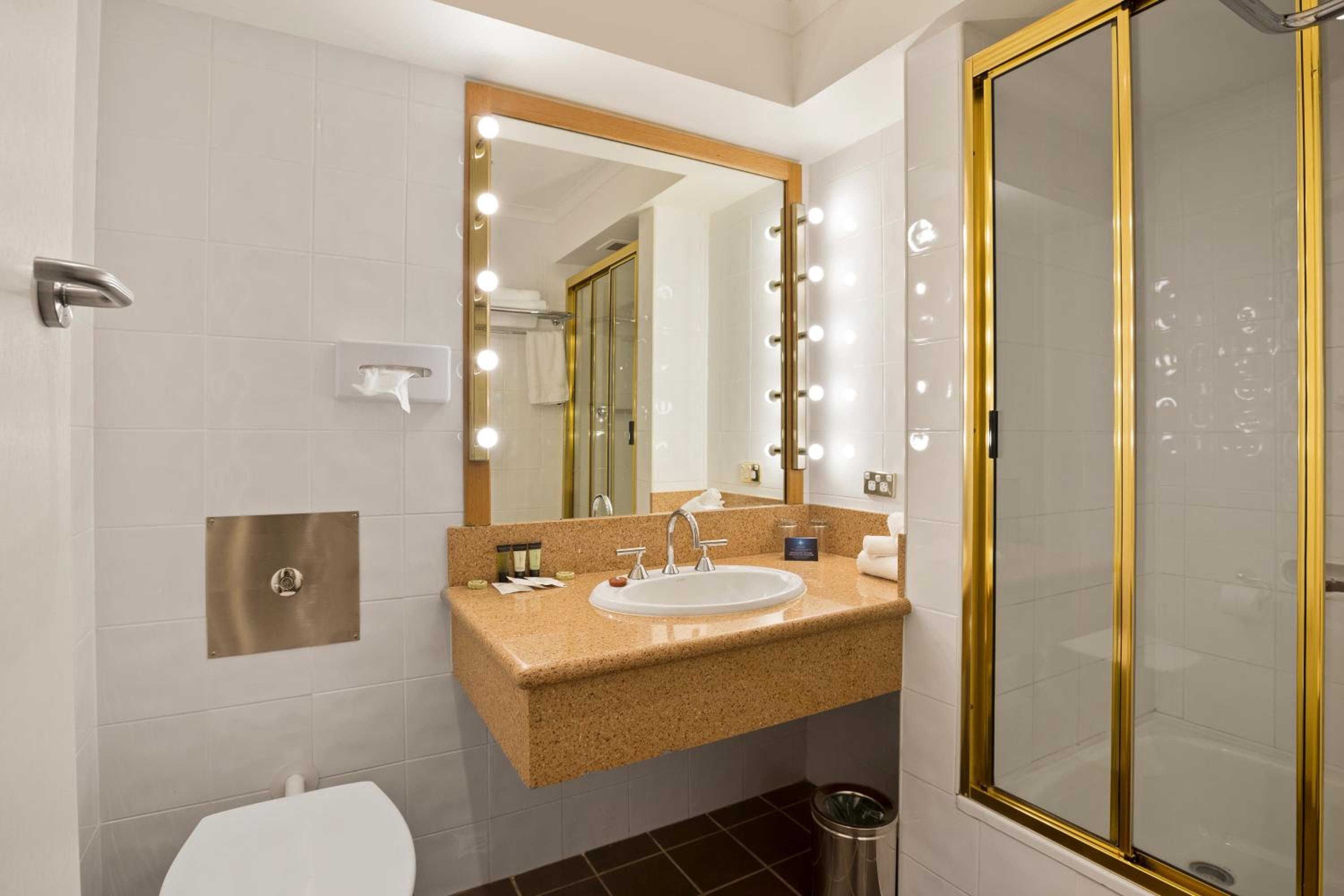 Budget Double Room - Motor Inn (3.5 Star) photo 3