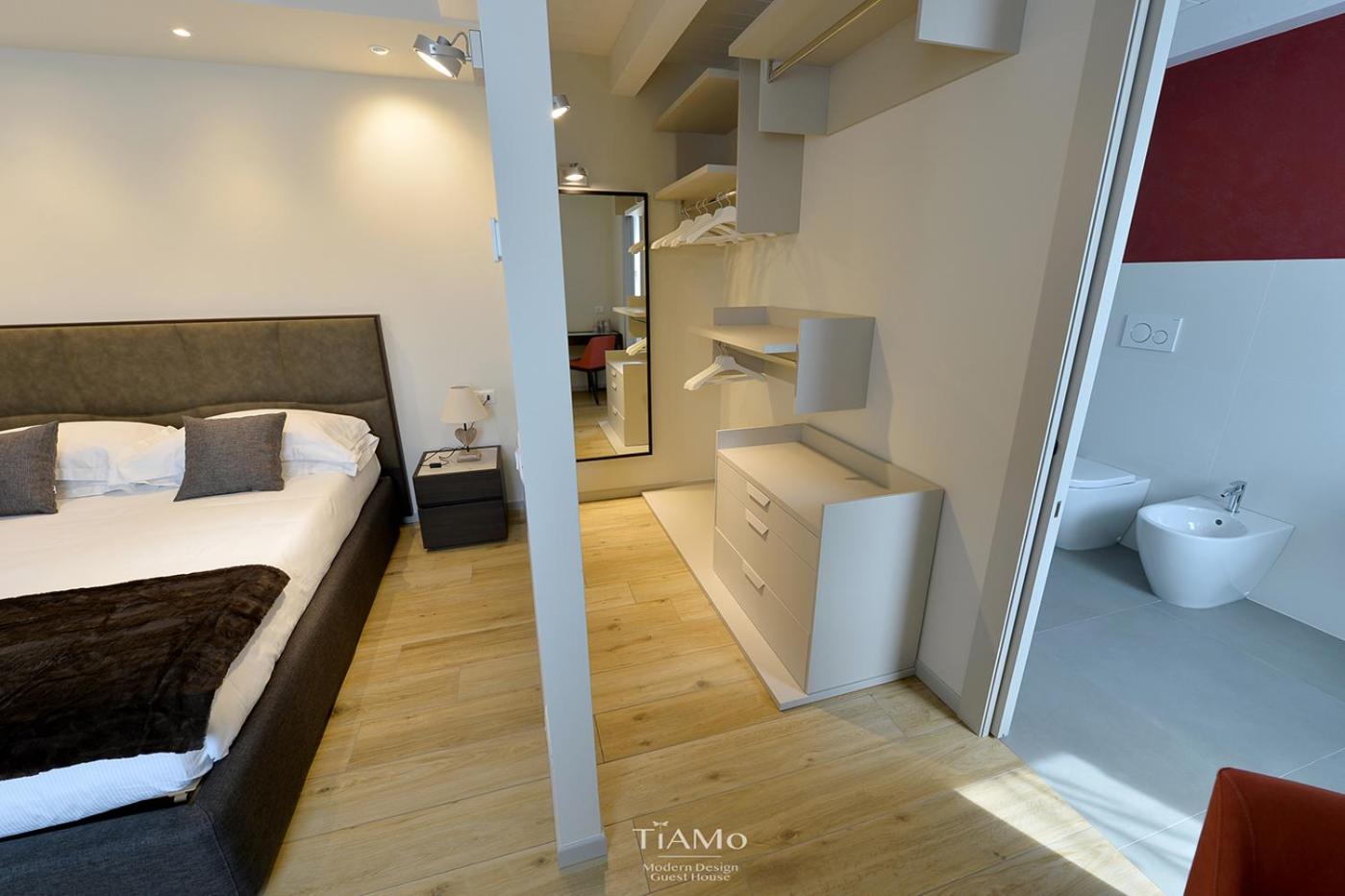 Deluxe Room - Photo 8