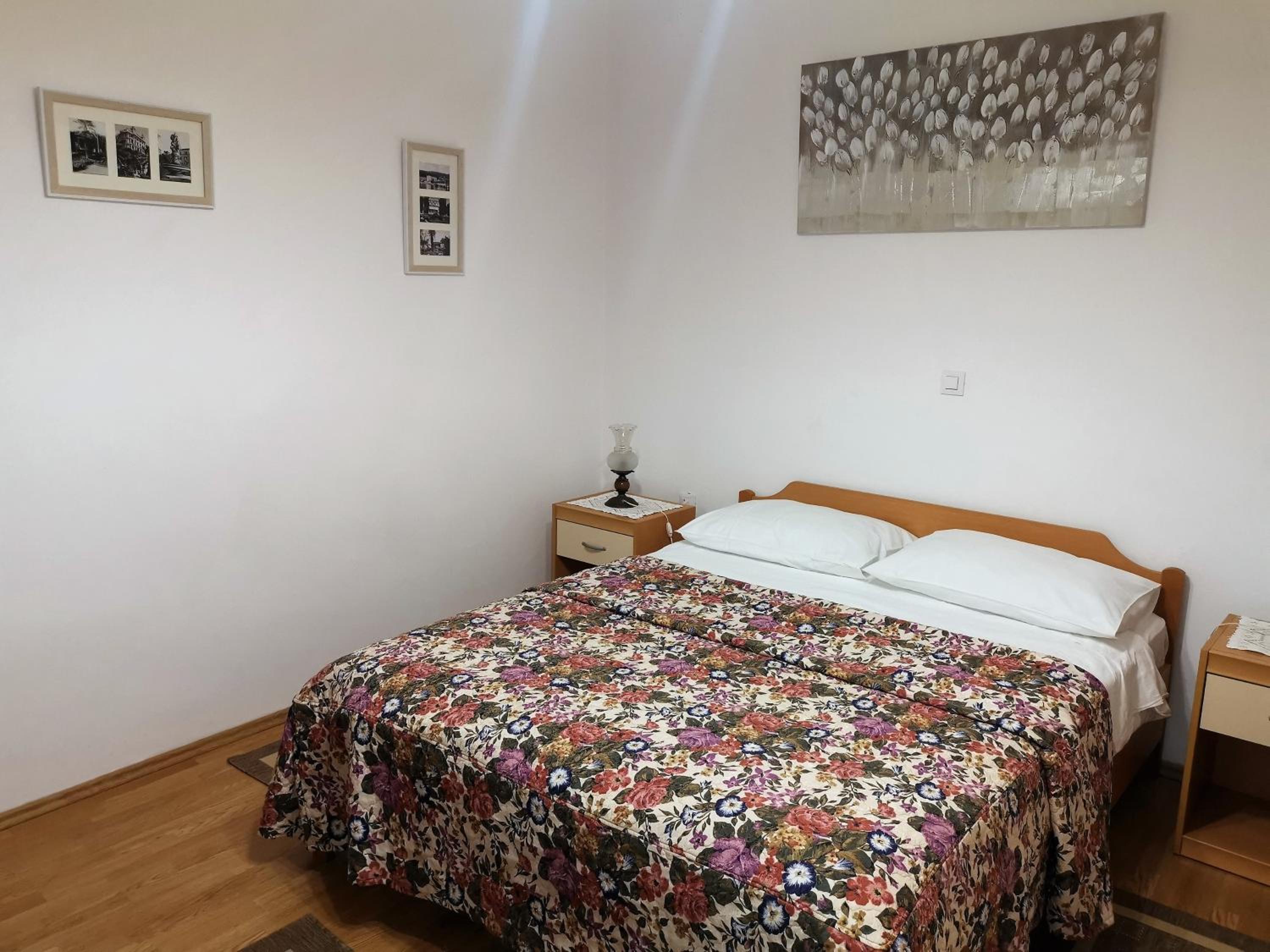 Two-Bedroom Apartment with Terrace and Sea View photo 1