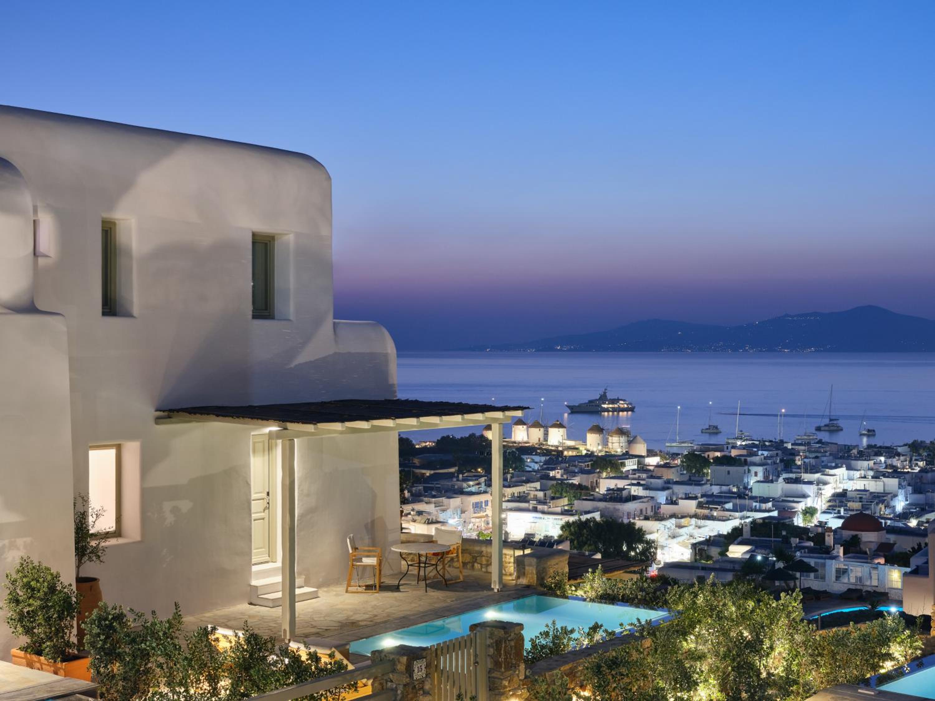 Hilltop Infinity Sea View Room Private Pool - Photo 7
