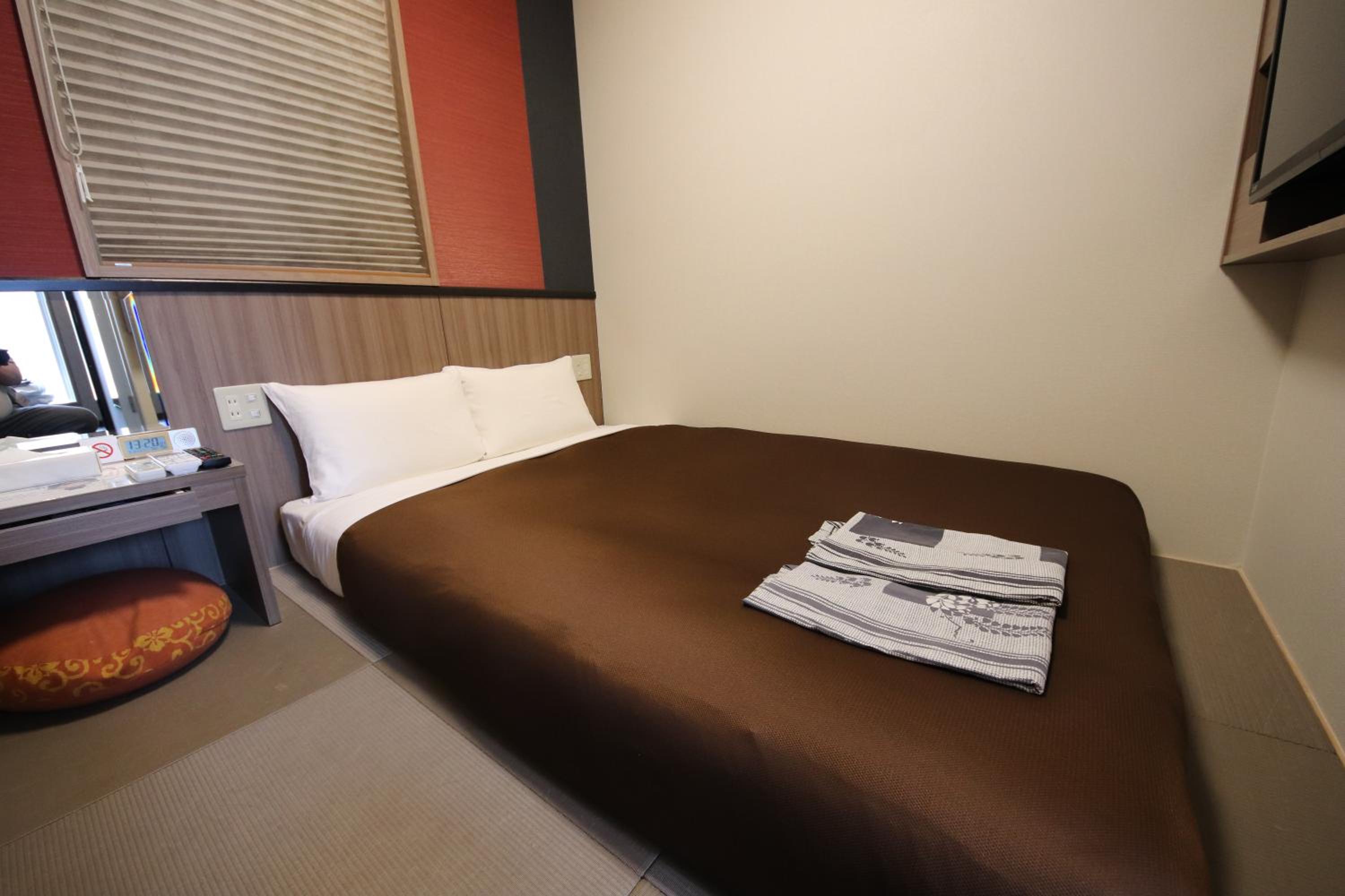 Double Room - Non-Smoking - Photo 1