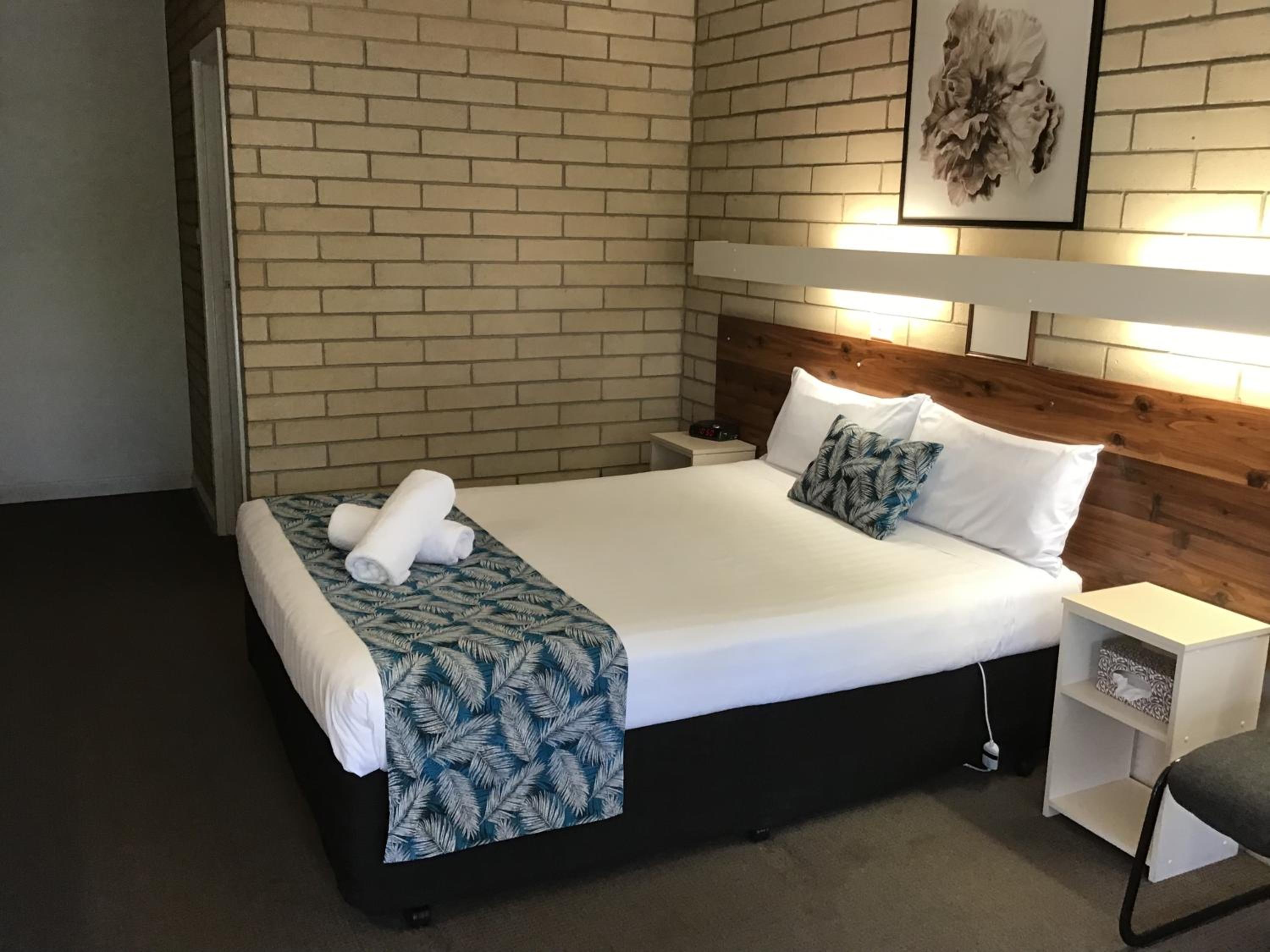 Queen Room - Photo 3