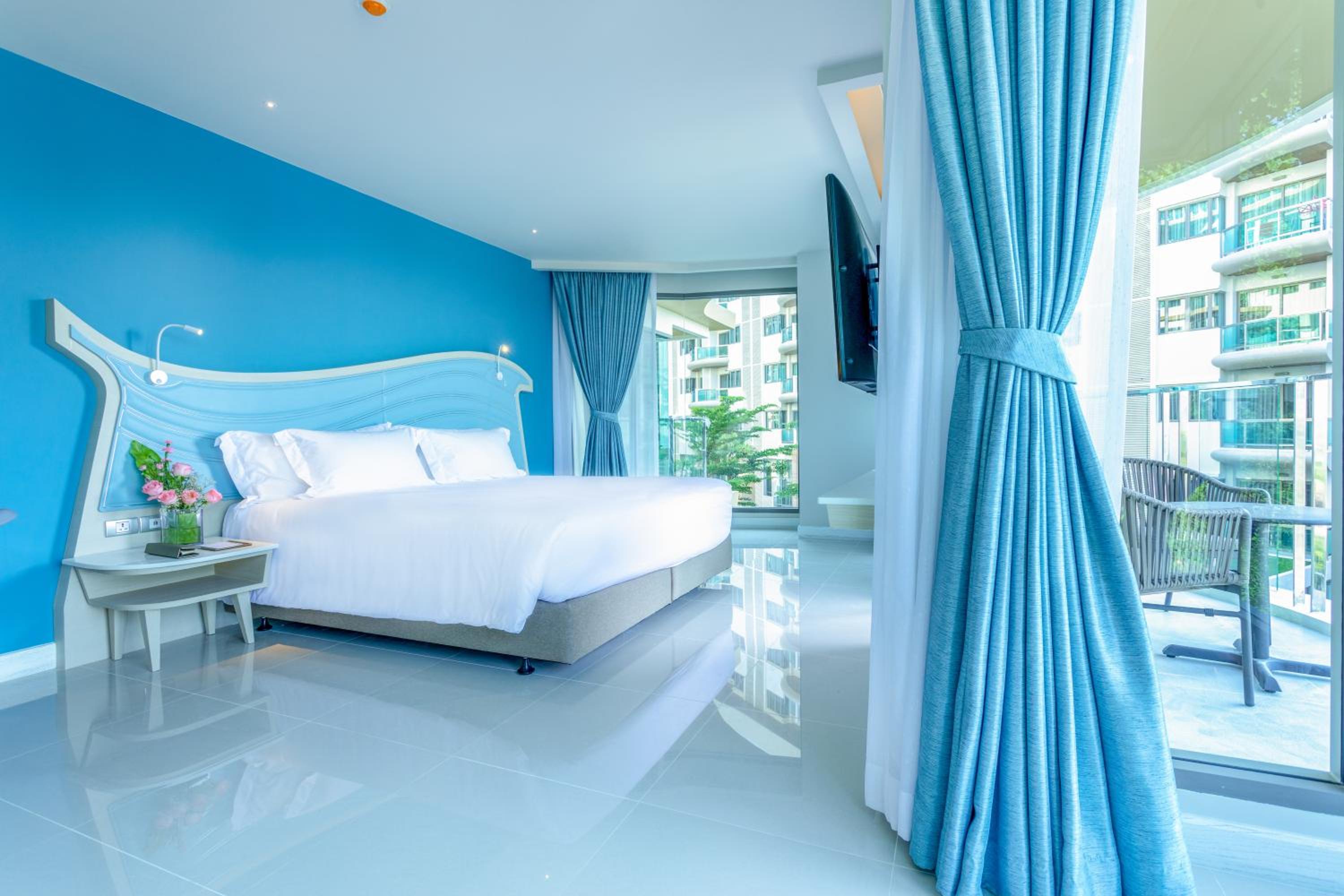 Deluxe Ocean View King - Photo 1