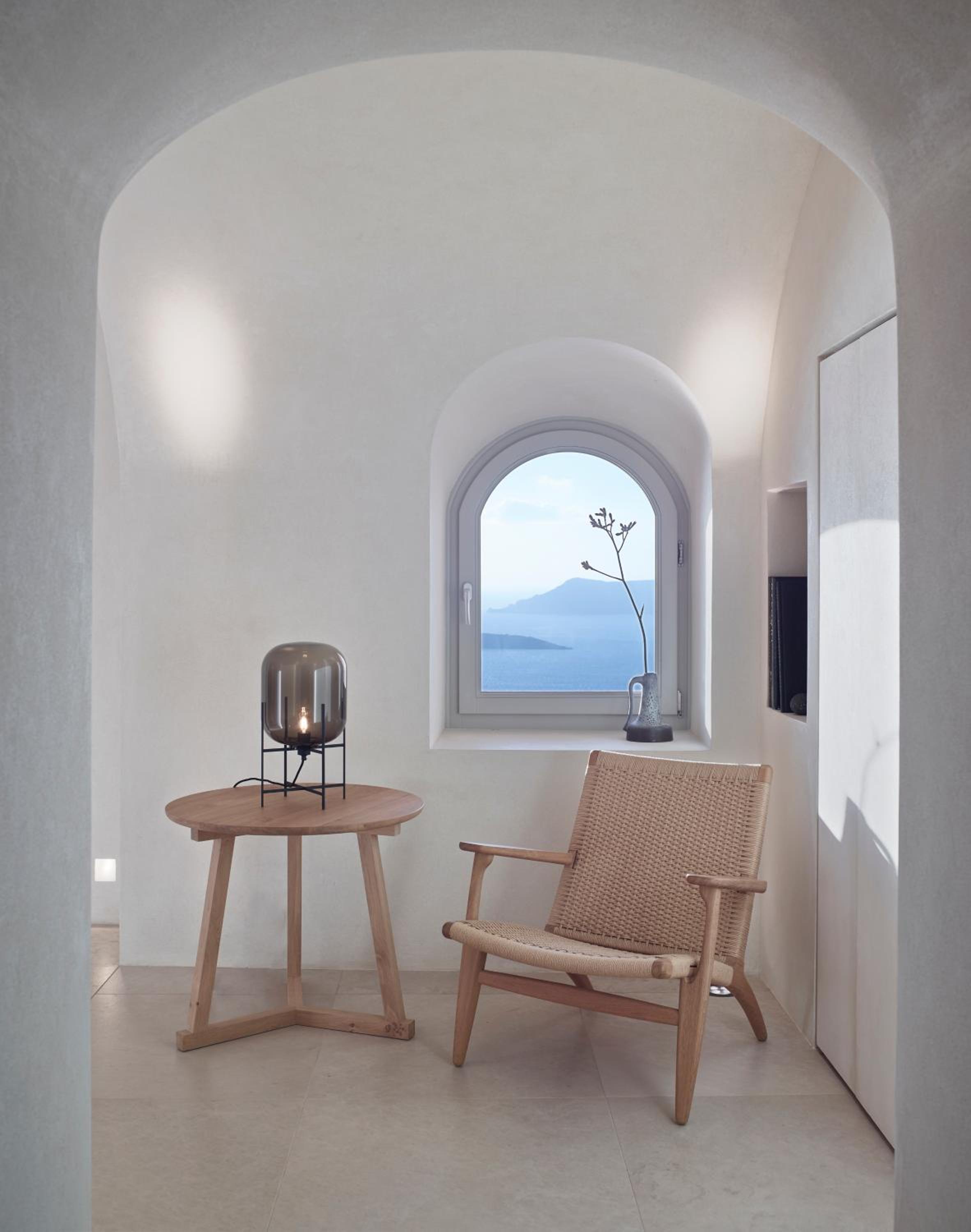 Aqua Suite with Private Plunge Pool and Caldera View - Photo 5