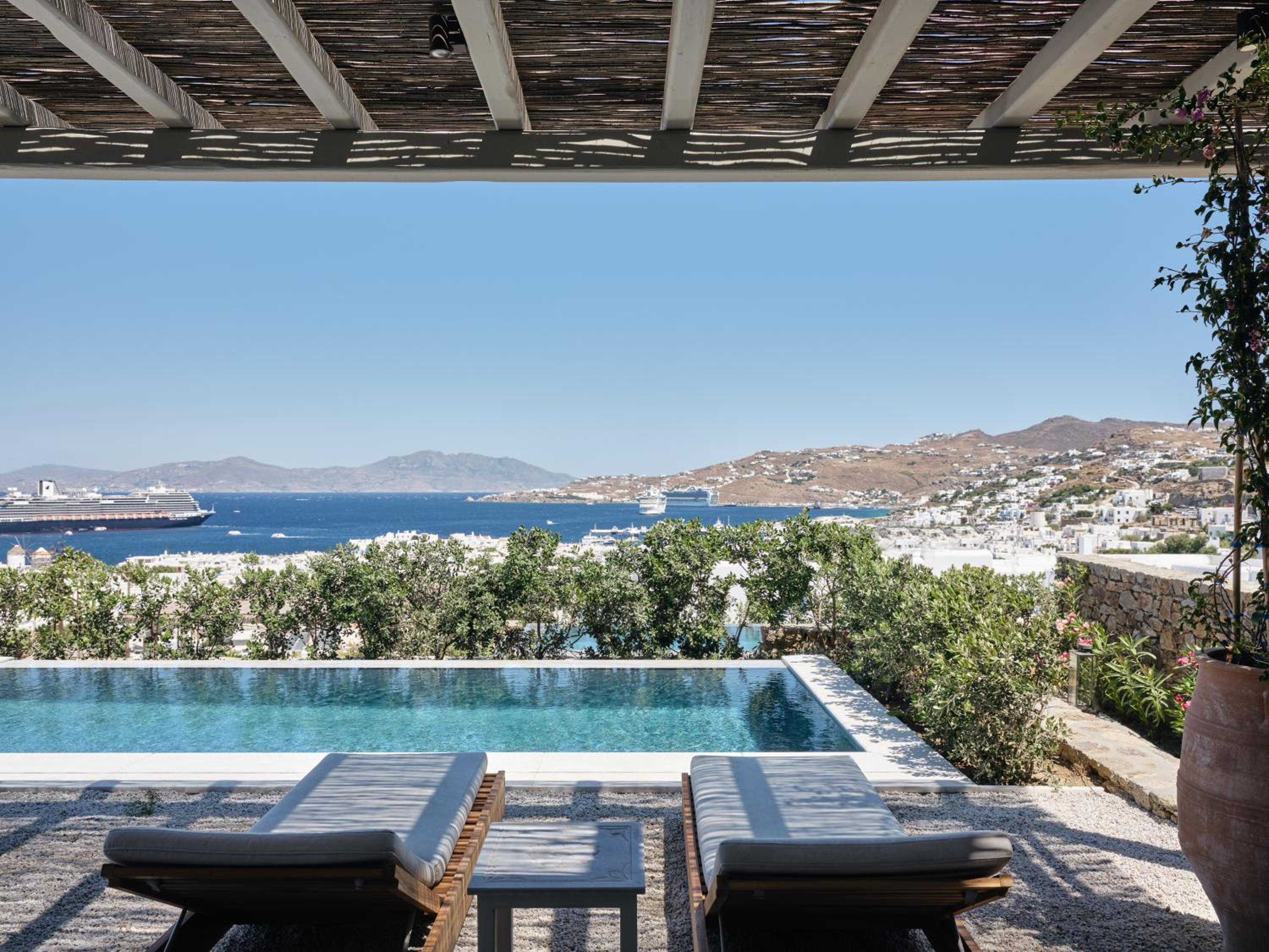 Hilltop Infinity Sea View Suite Private Pool - Photo 17