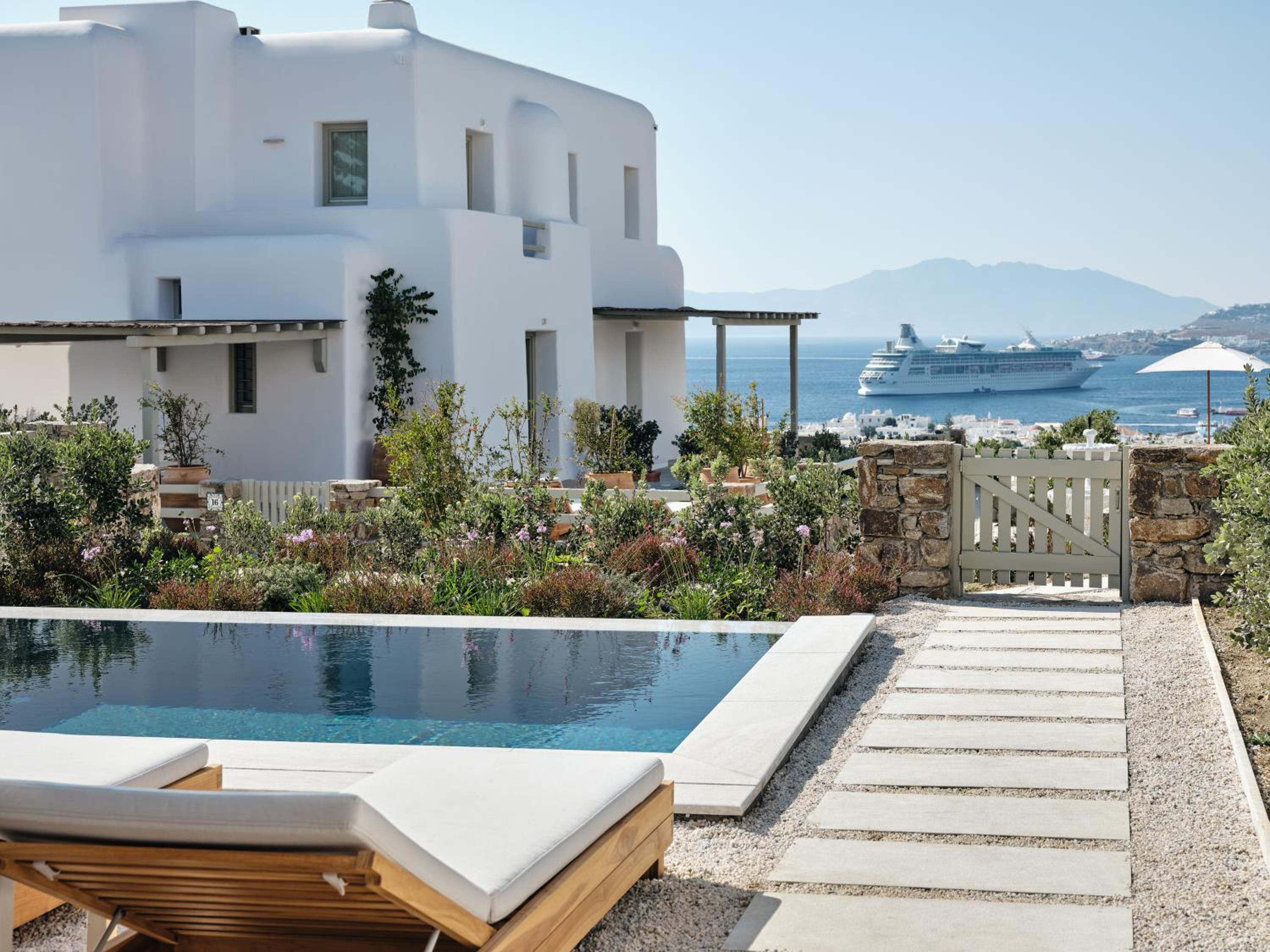 Hilltop Infinity Sea View Suite Private Pool - Photo 5