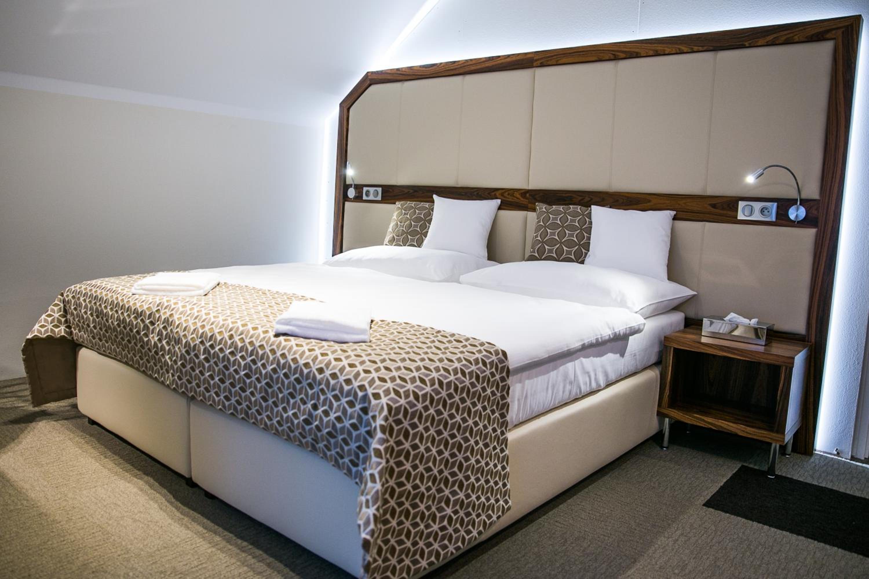 Basic Double or Twin Room - Separate Building