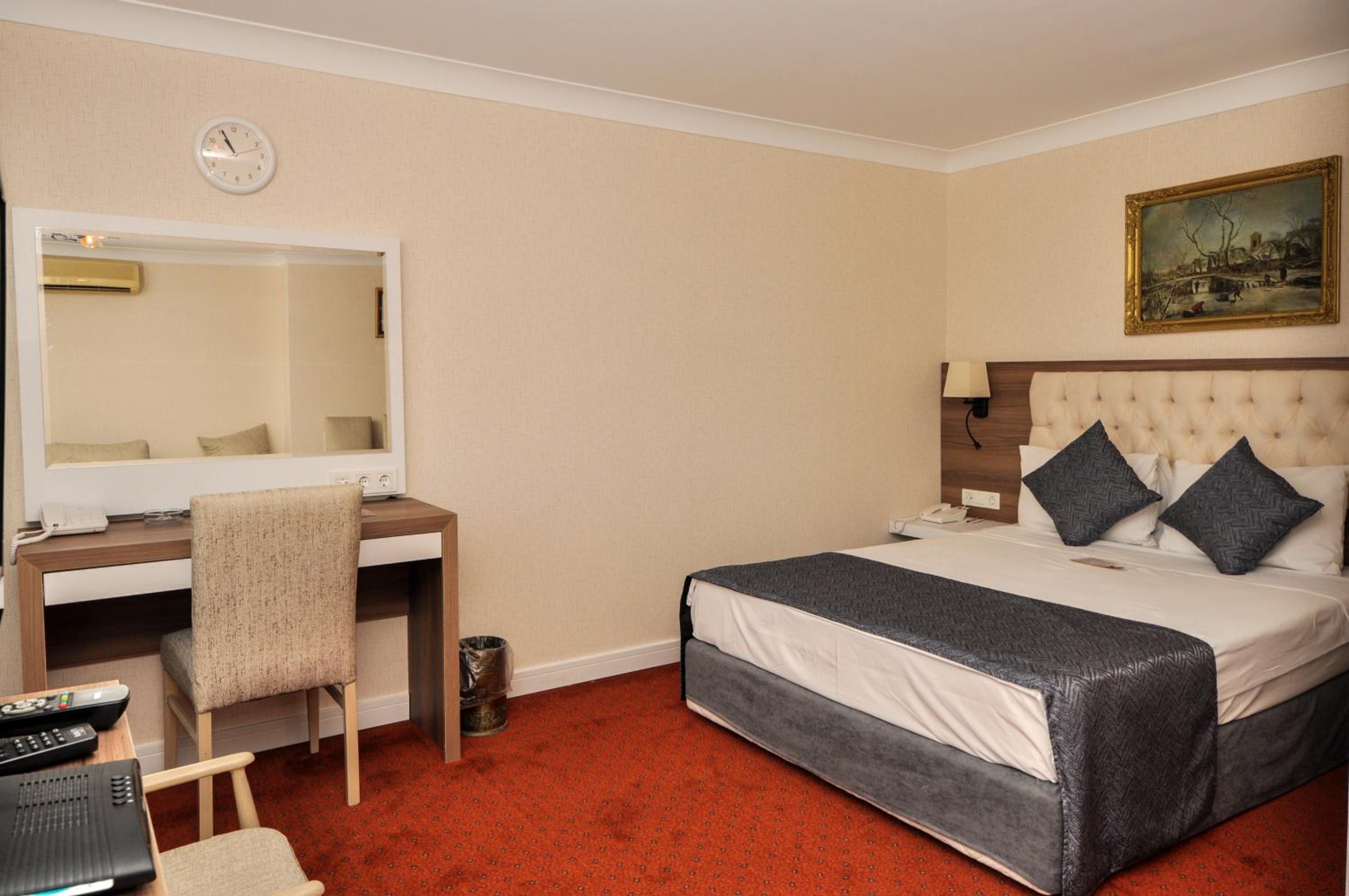 Deluxe Single Room