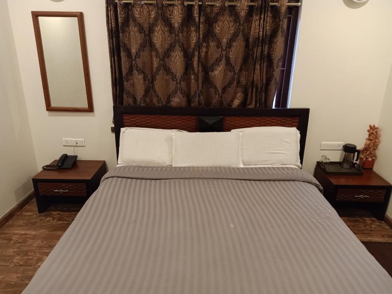 Standard Double Room photo 2