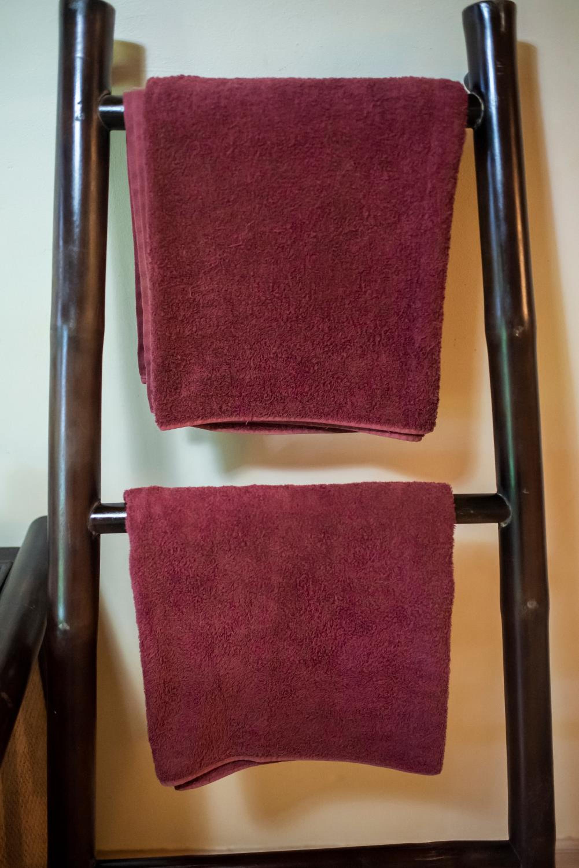 Deluxe Double Room (2 Adults + 1 Child) - Photo 9