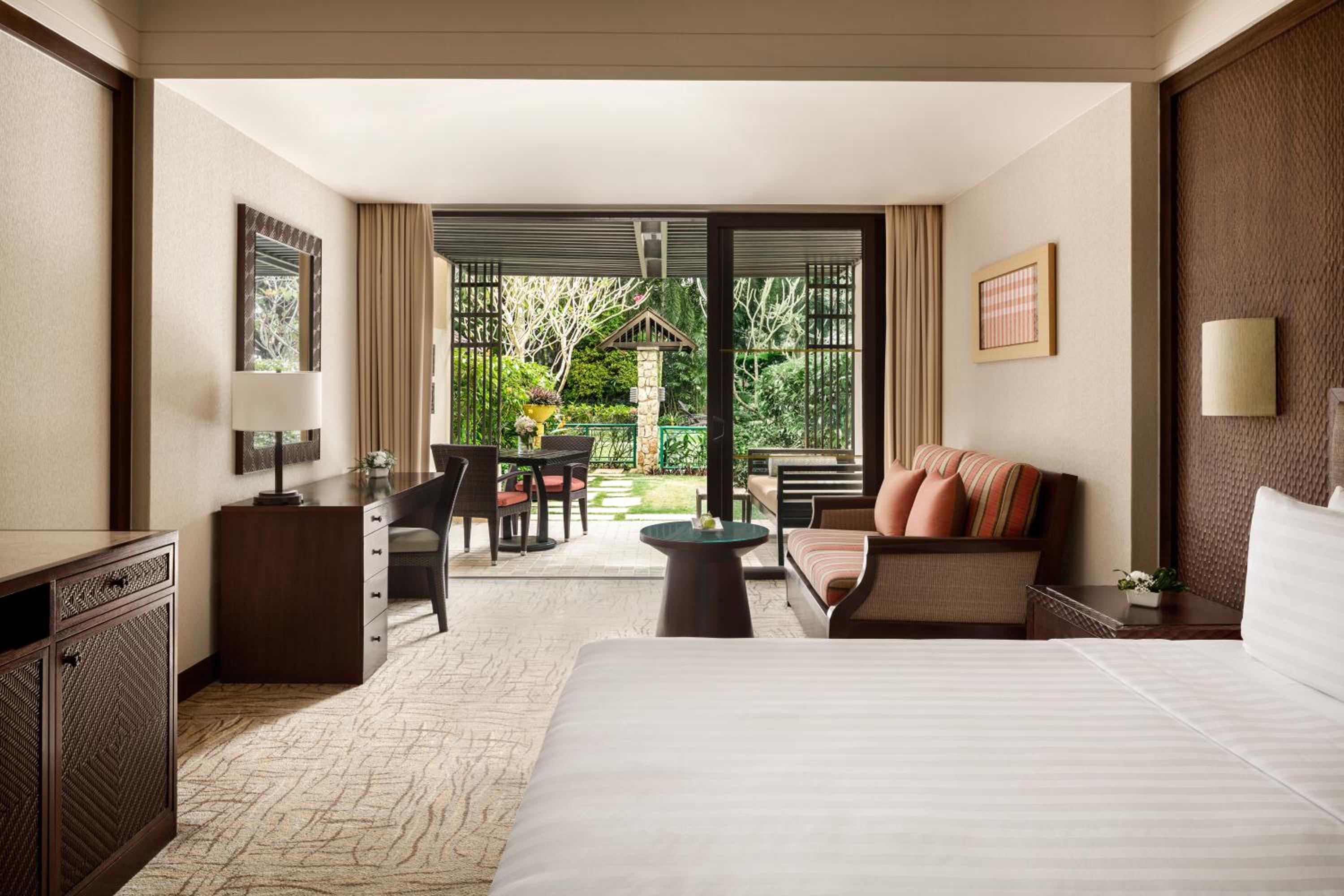 Deluxe Double Room - Rasa Wing