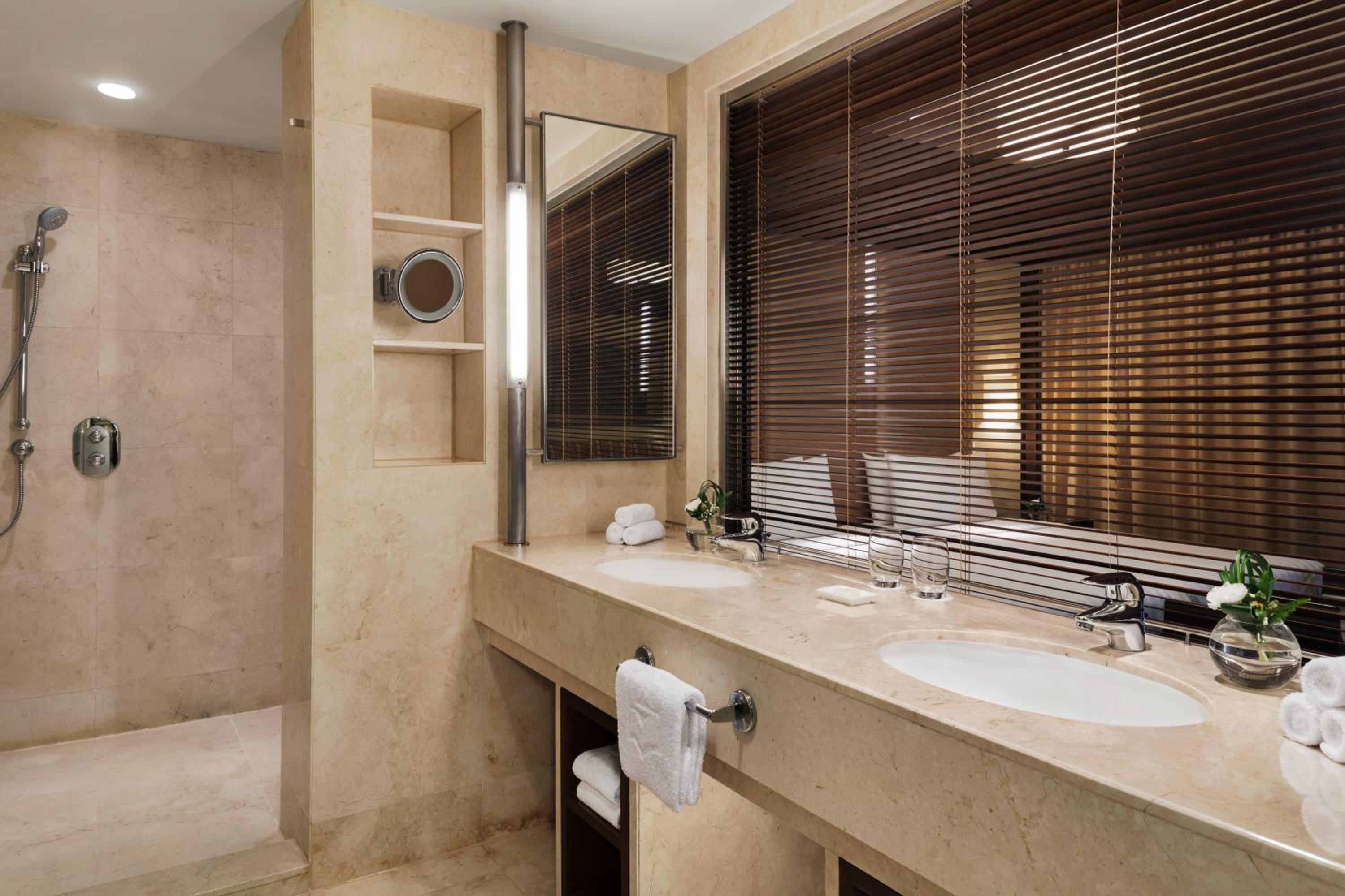 Junior Suite King - Rasa Wing - Photo 3
