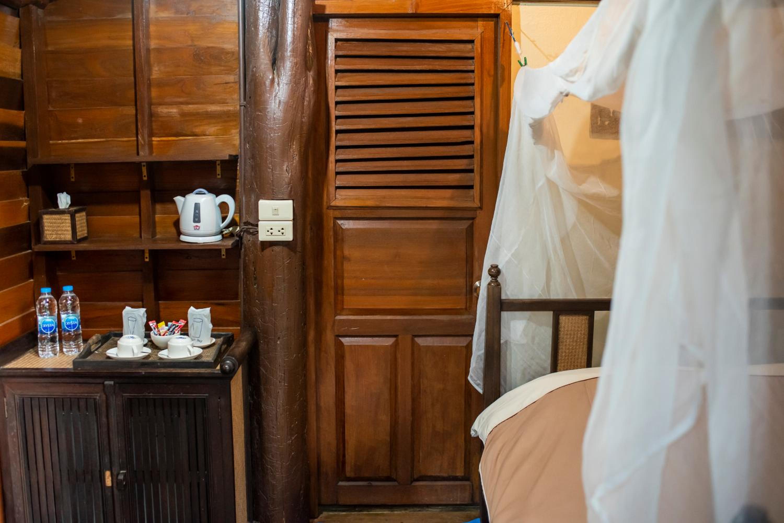 Double Room with Balcony - Photo 7
