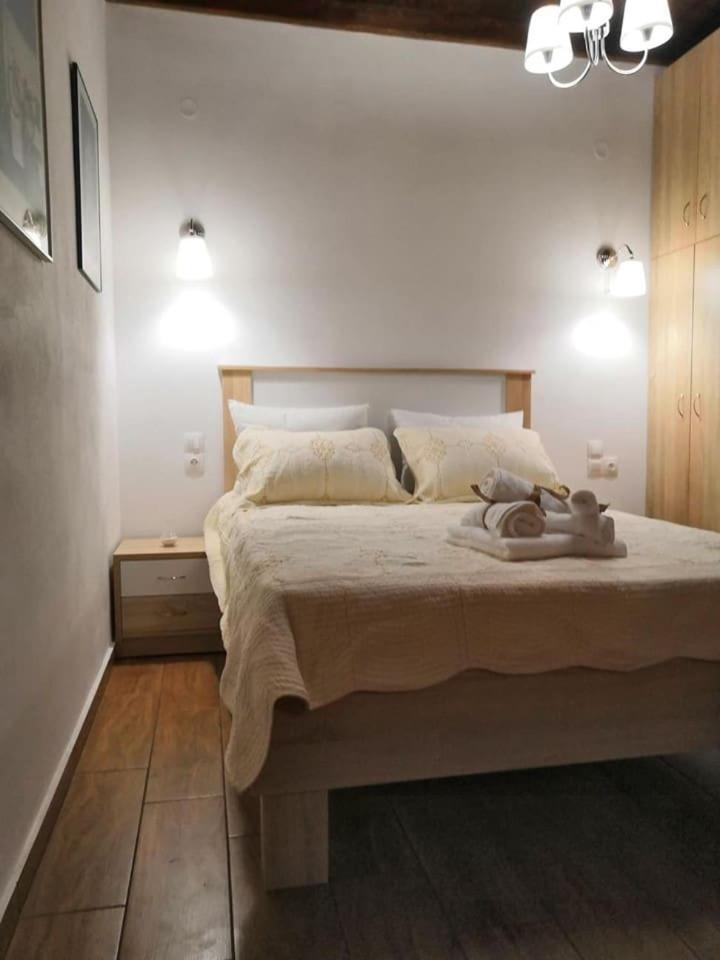 One-Bedroom Apartment - Photo 11