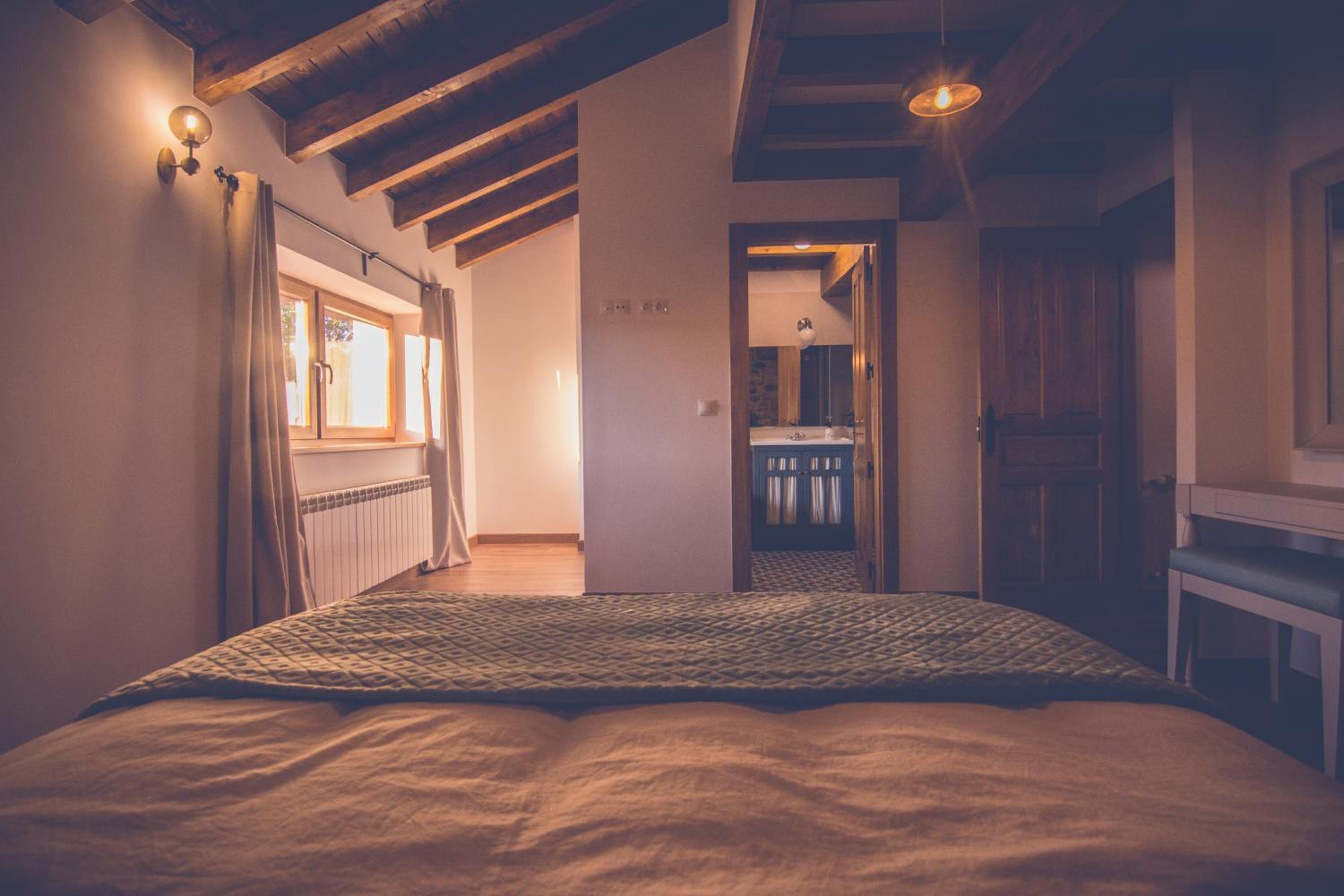 Four-Bedroom House - Photo 10