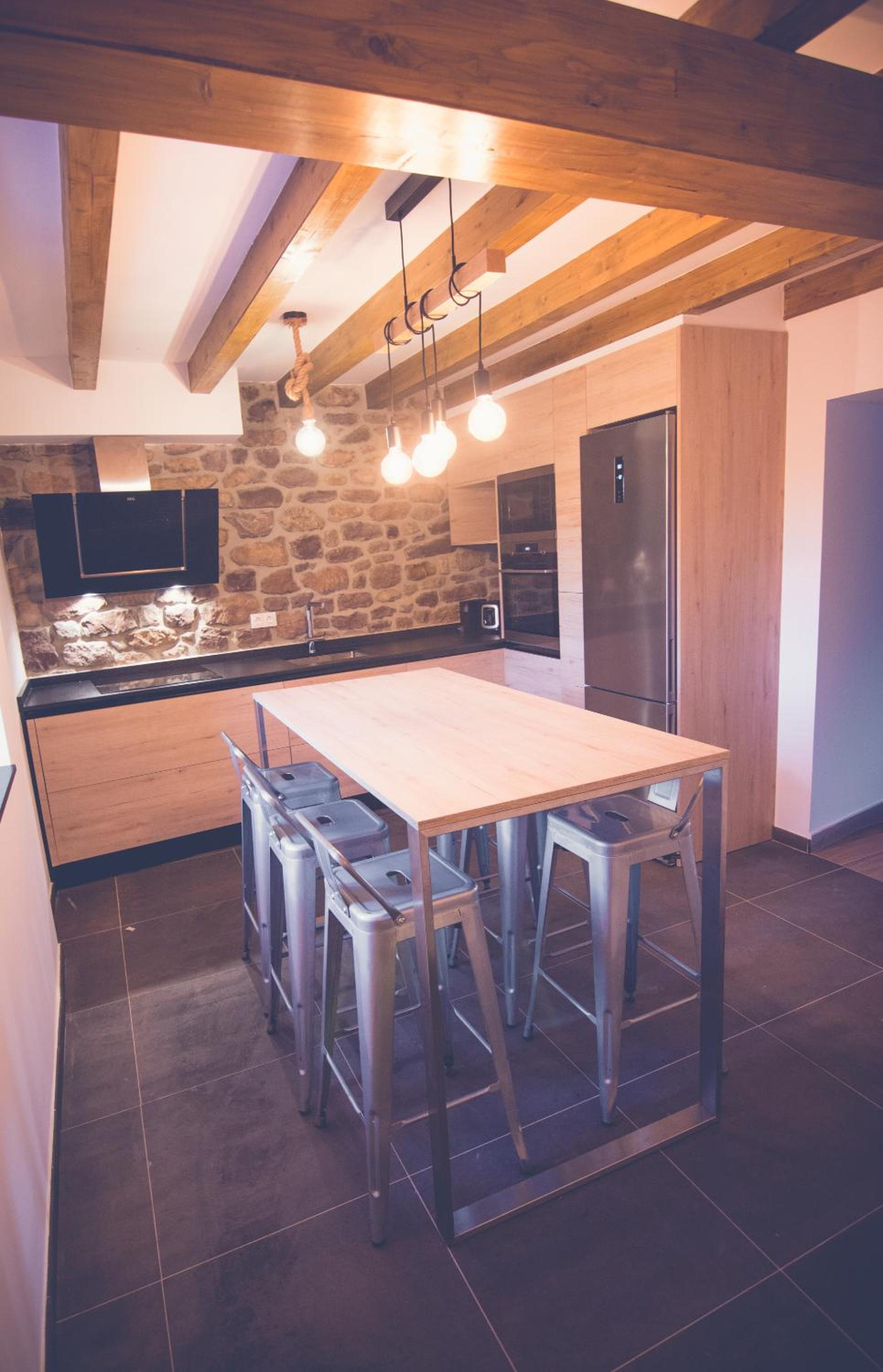 Four-Bedroom House - Photo 14