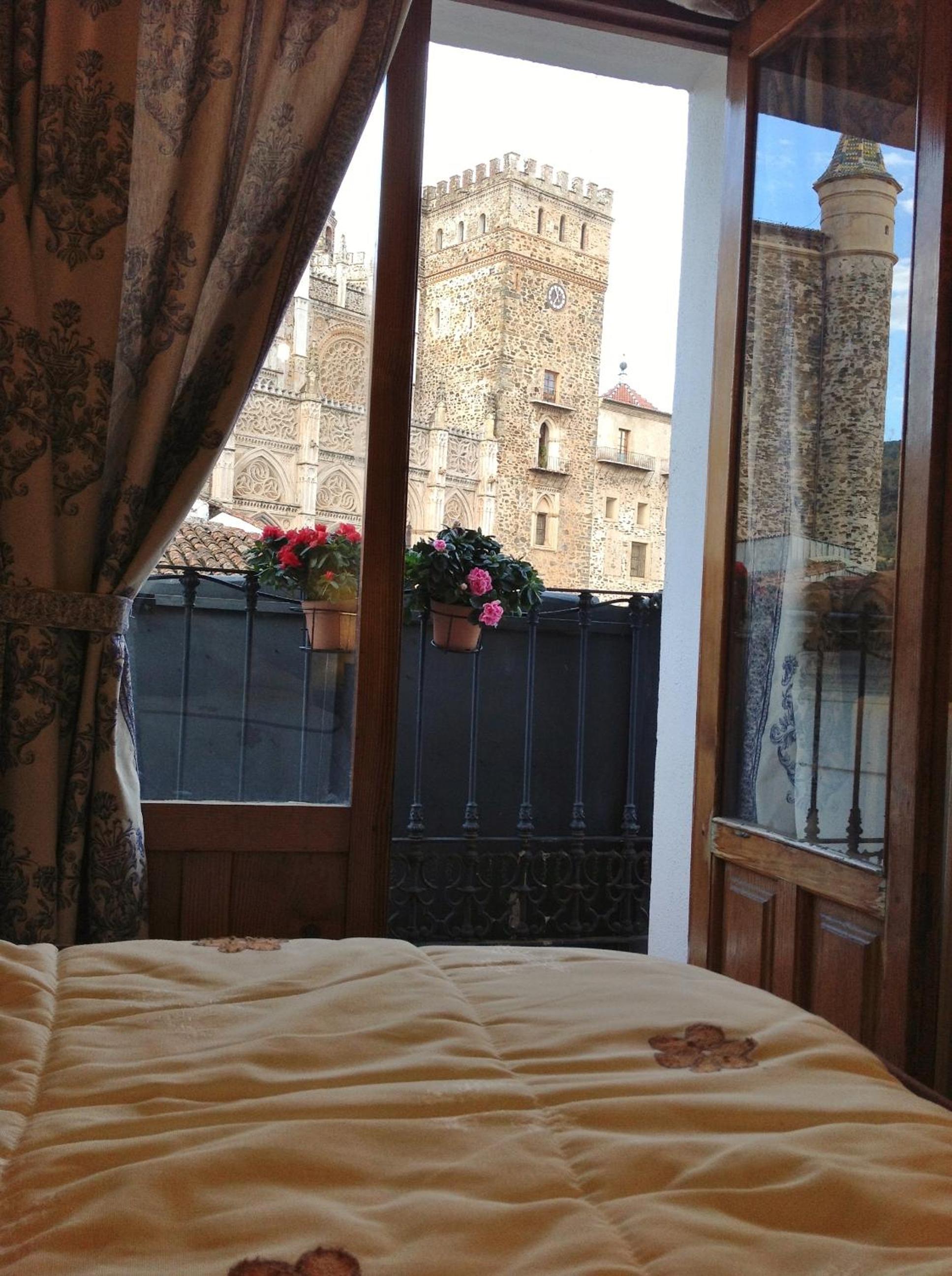 Triple Room - Photo 9