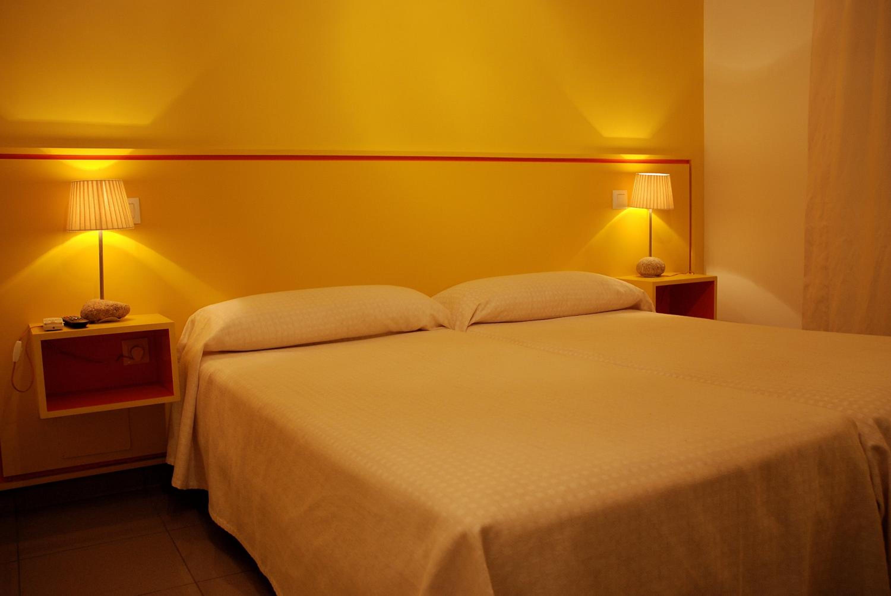 Double or Twin Room photo 3
