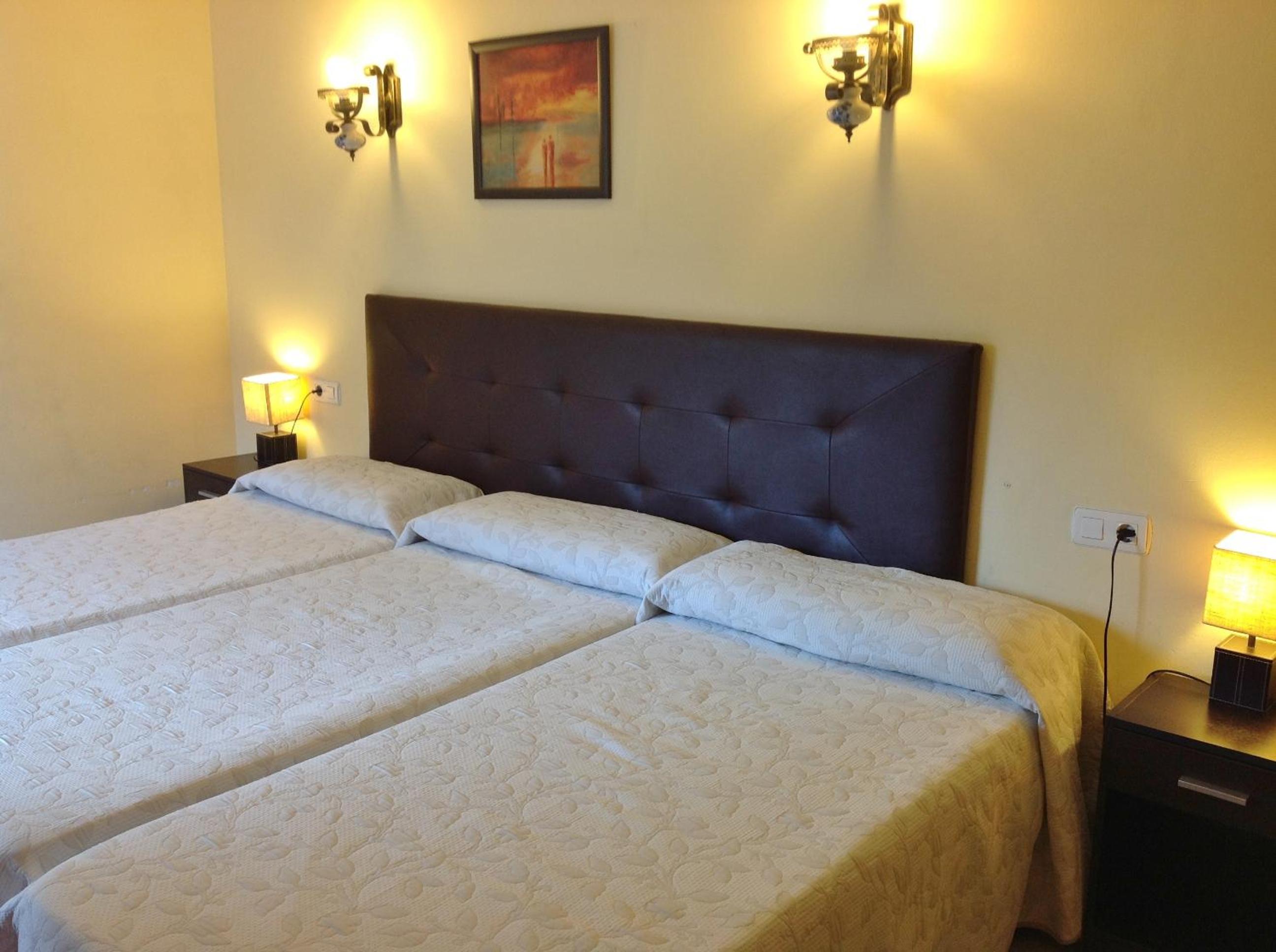 Triple Room - Photo 1