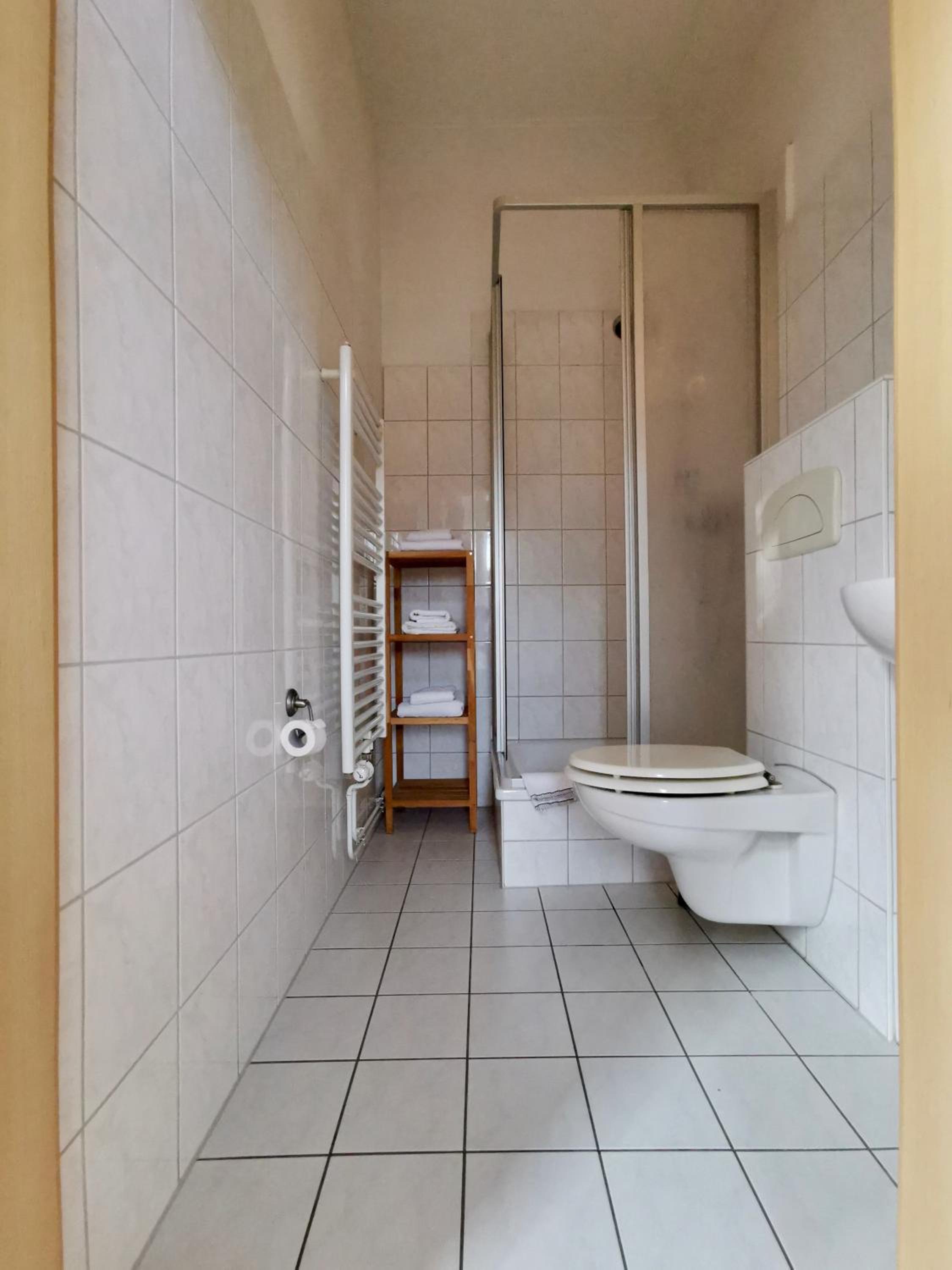 Standard Triple Room - Photo 3