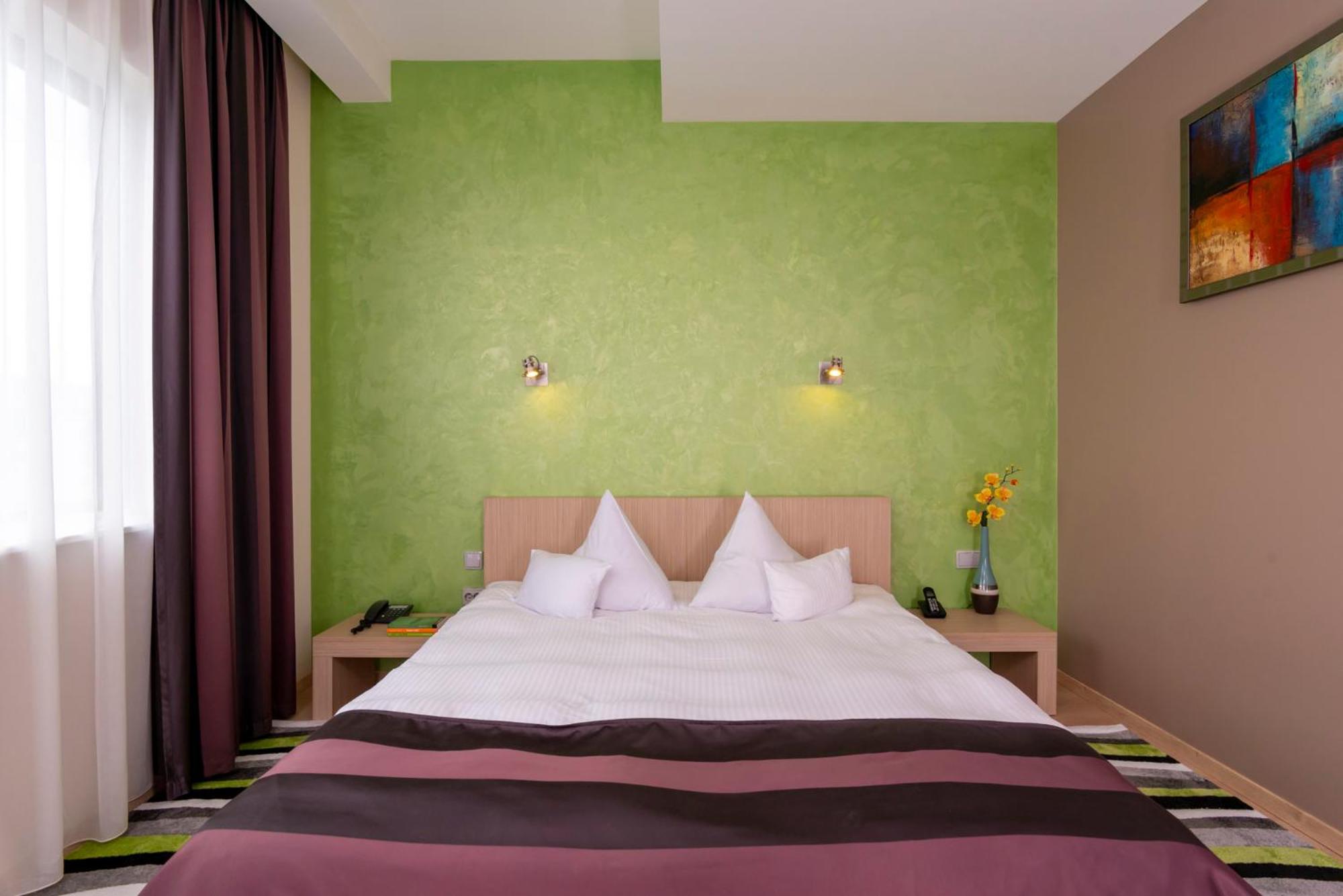 Double Room - Photo 2