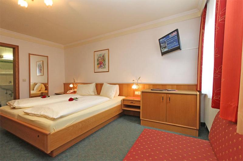 Triple Room - Photo 2