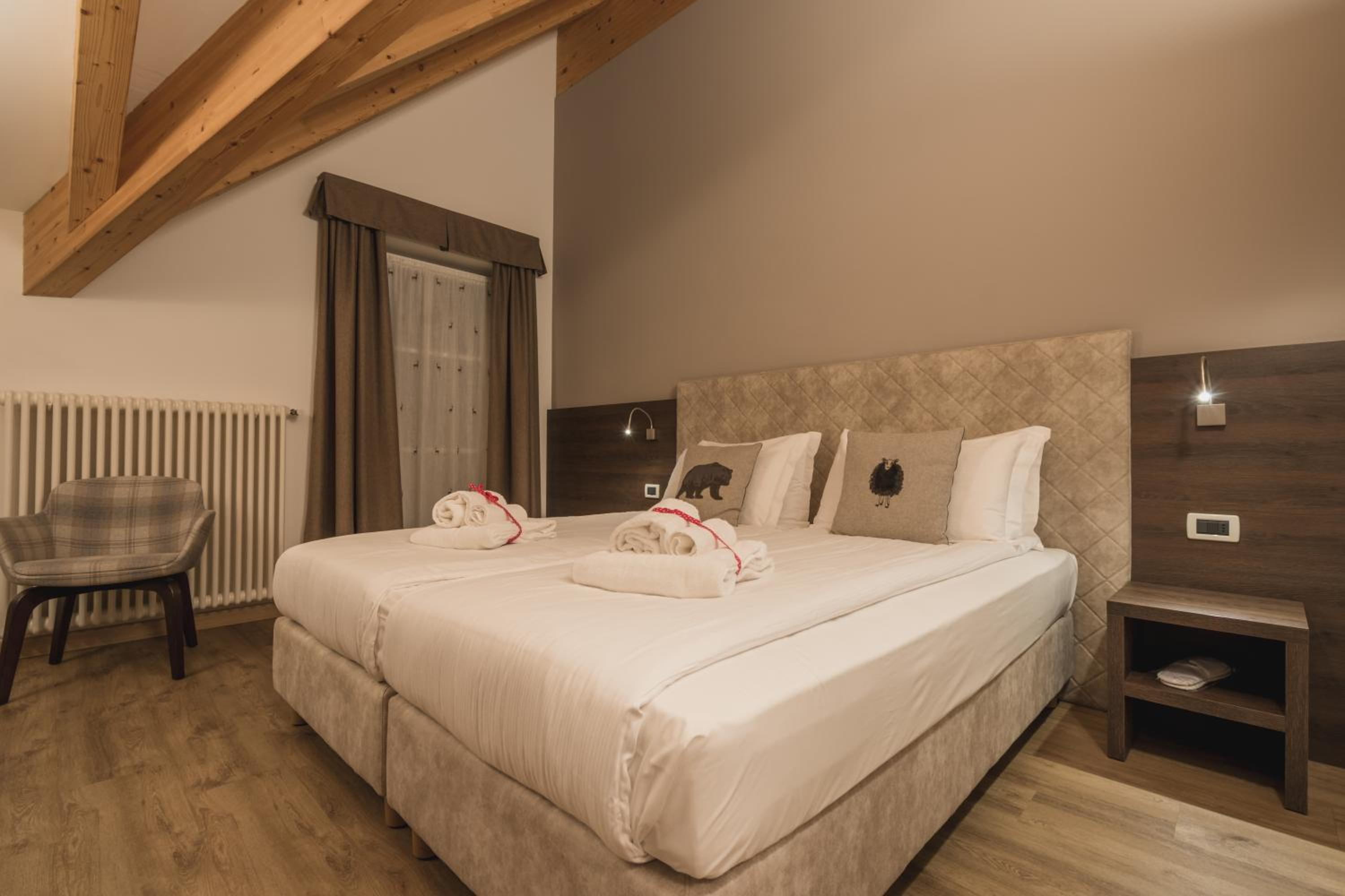 Superior Double or Twin Room - Photo 2