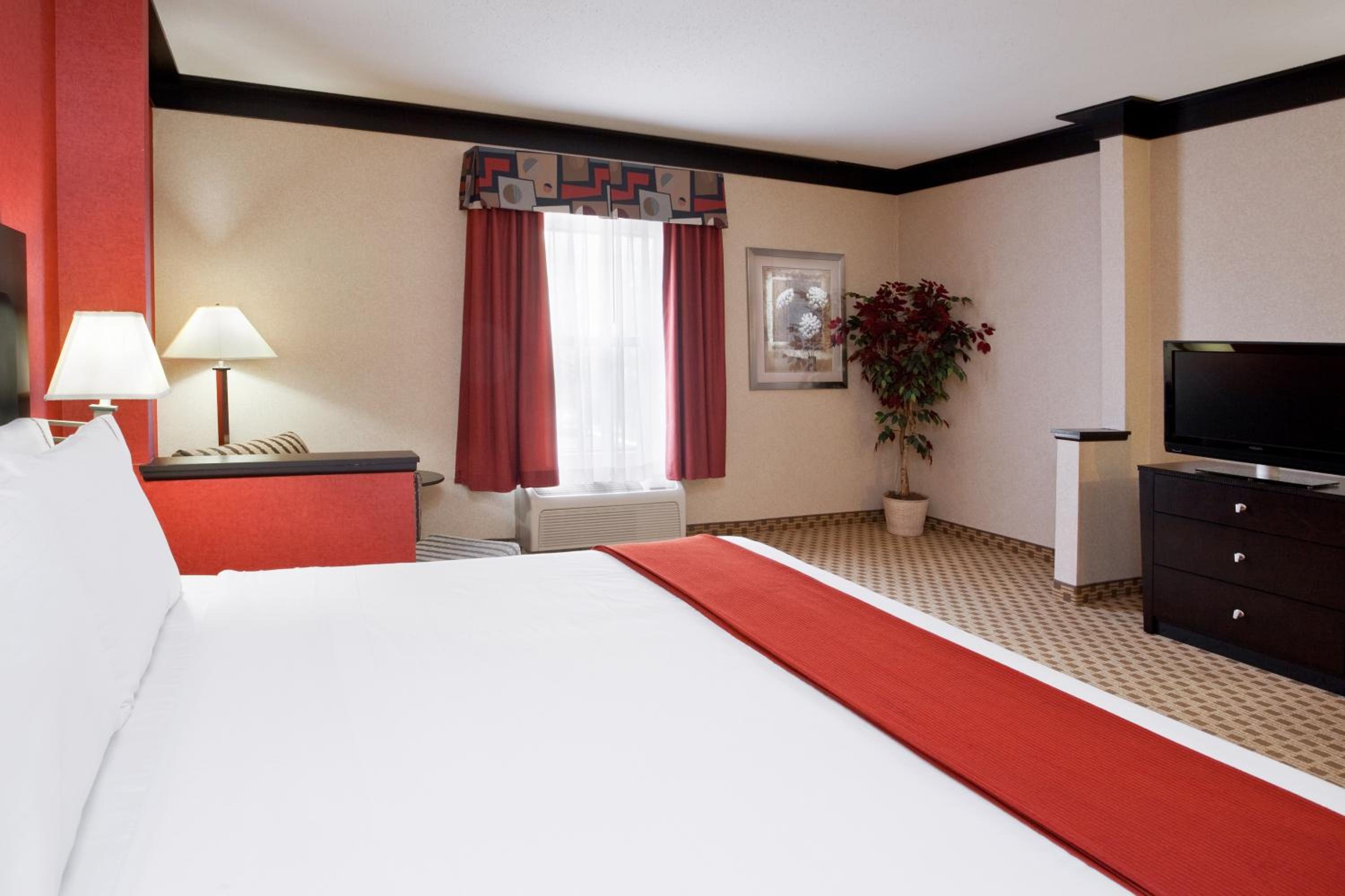 One Room Suite with Sofa - Non Smoking